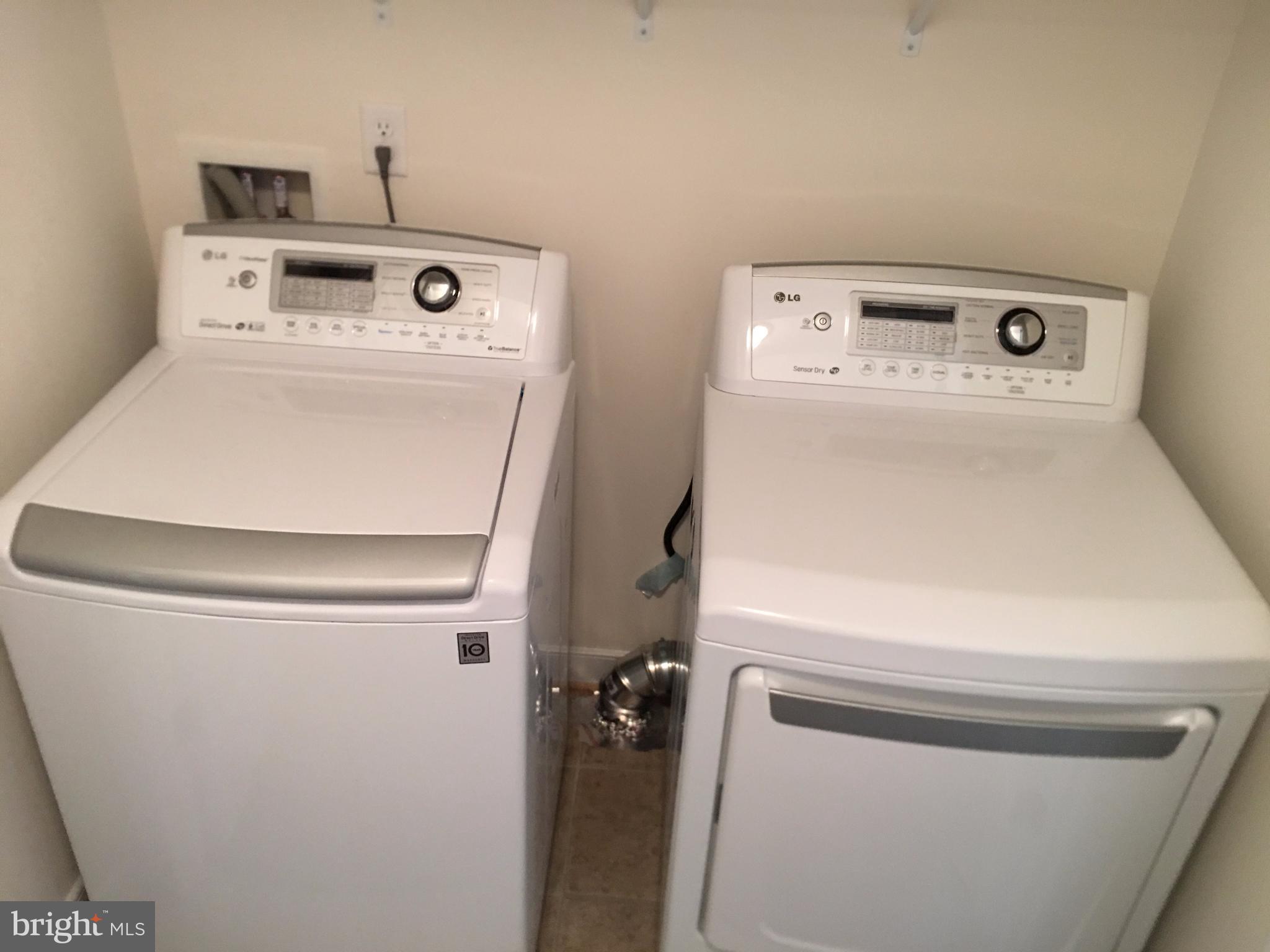 OAK GROVE ESTATES - Residential