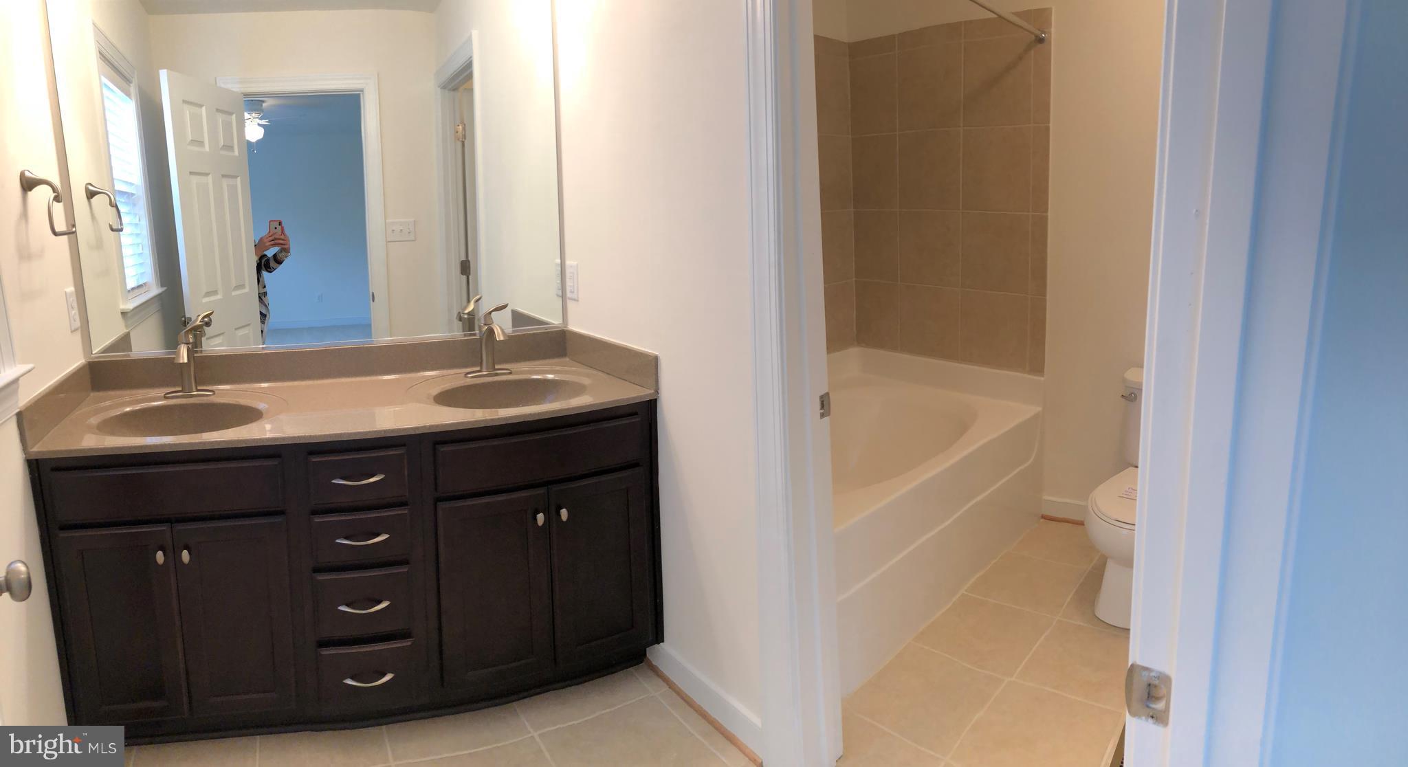 OAK GROVE ESTATES - Residential