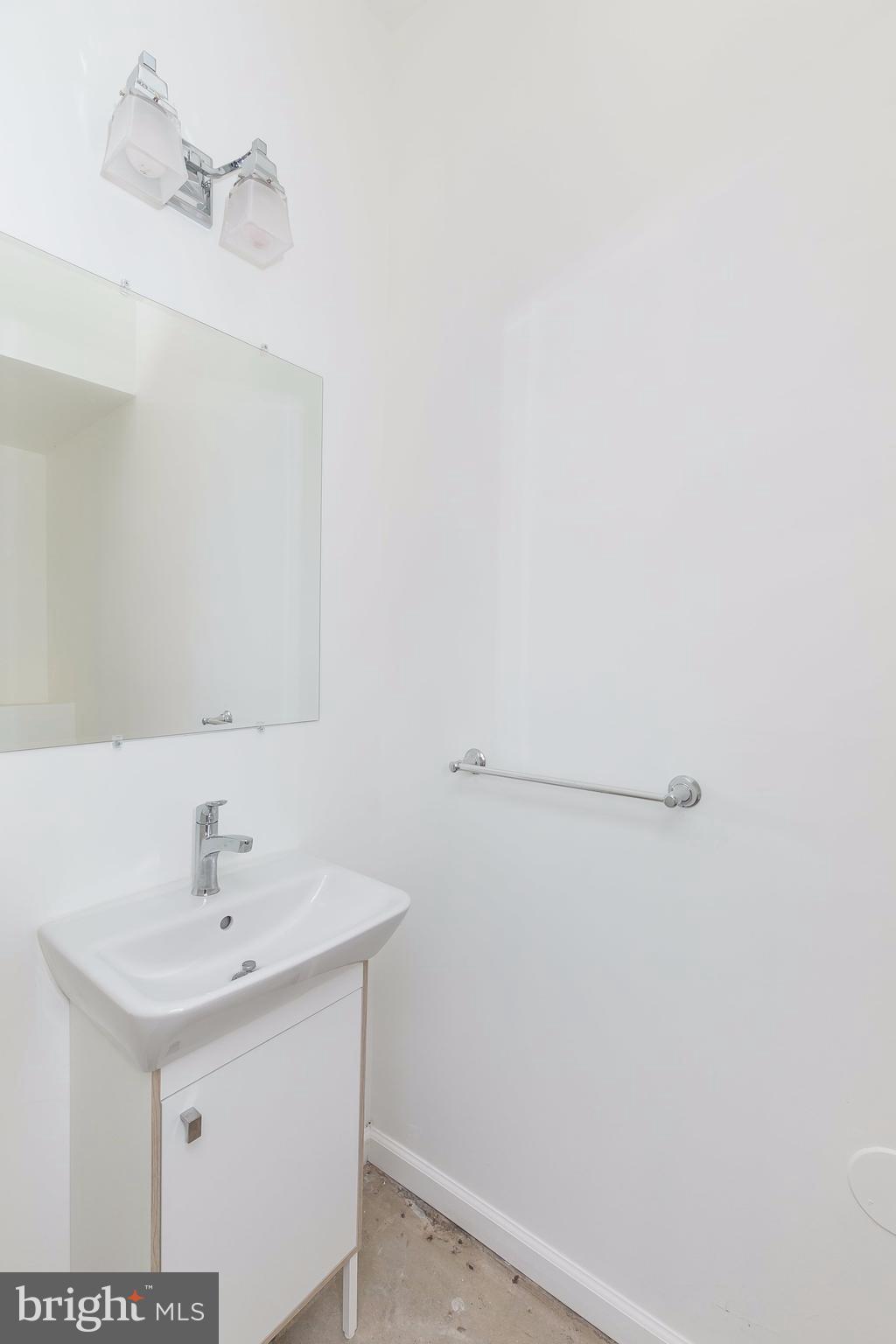 BOLTON HILL HISTORIC DISTRICT - Residential Lease