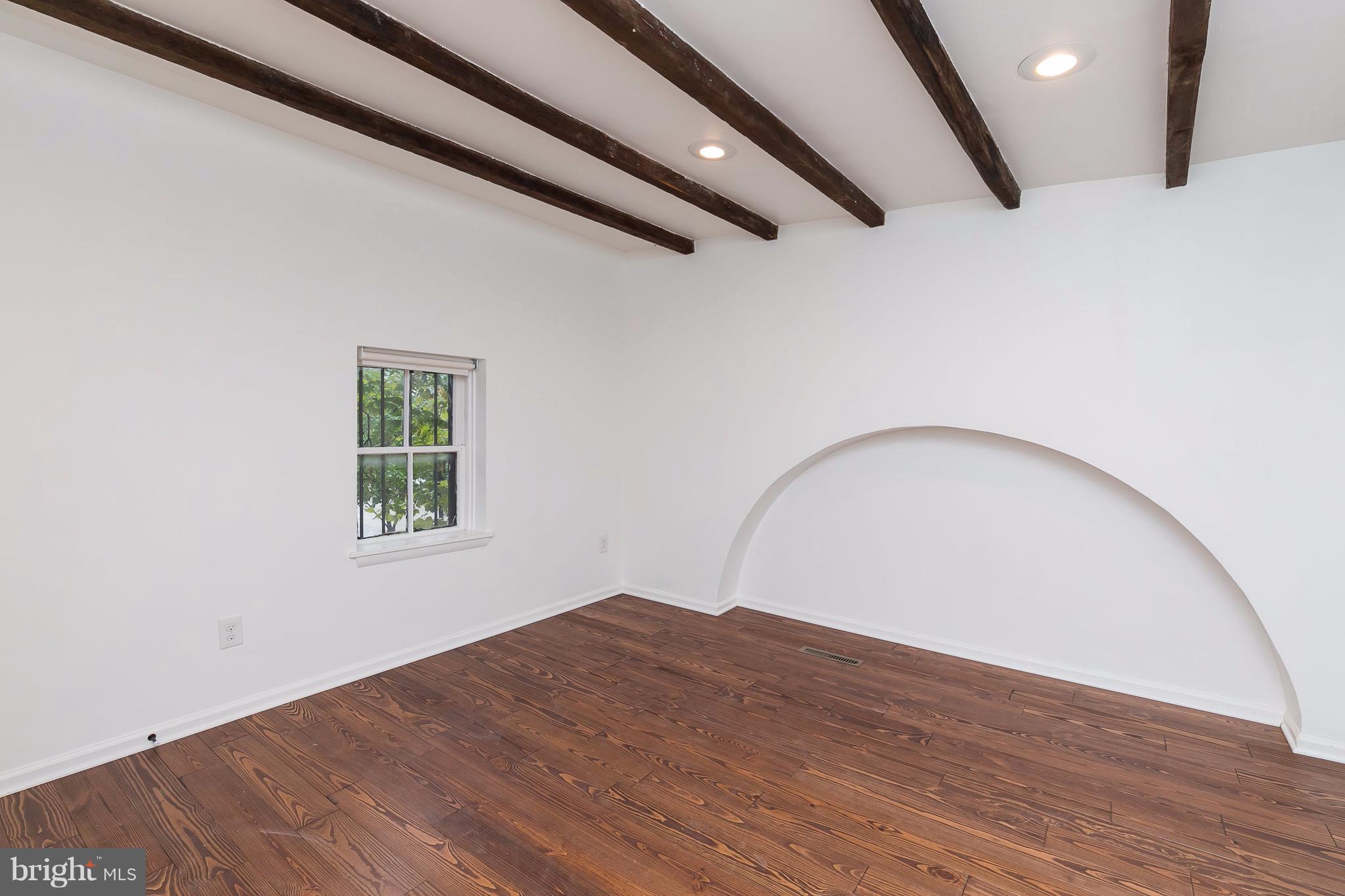 BOLTON HILL HISTORIC DISTRICT - Residential Lease