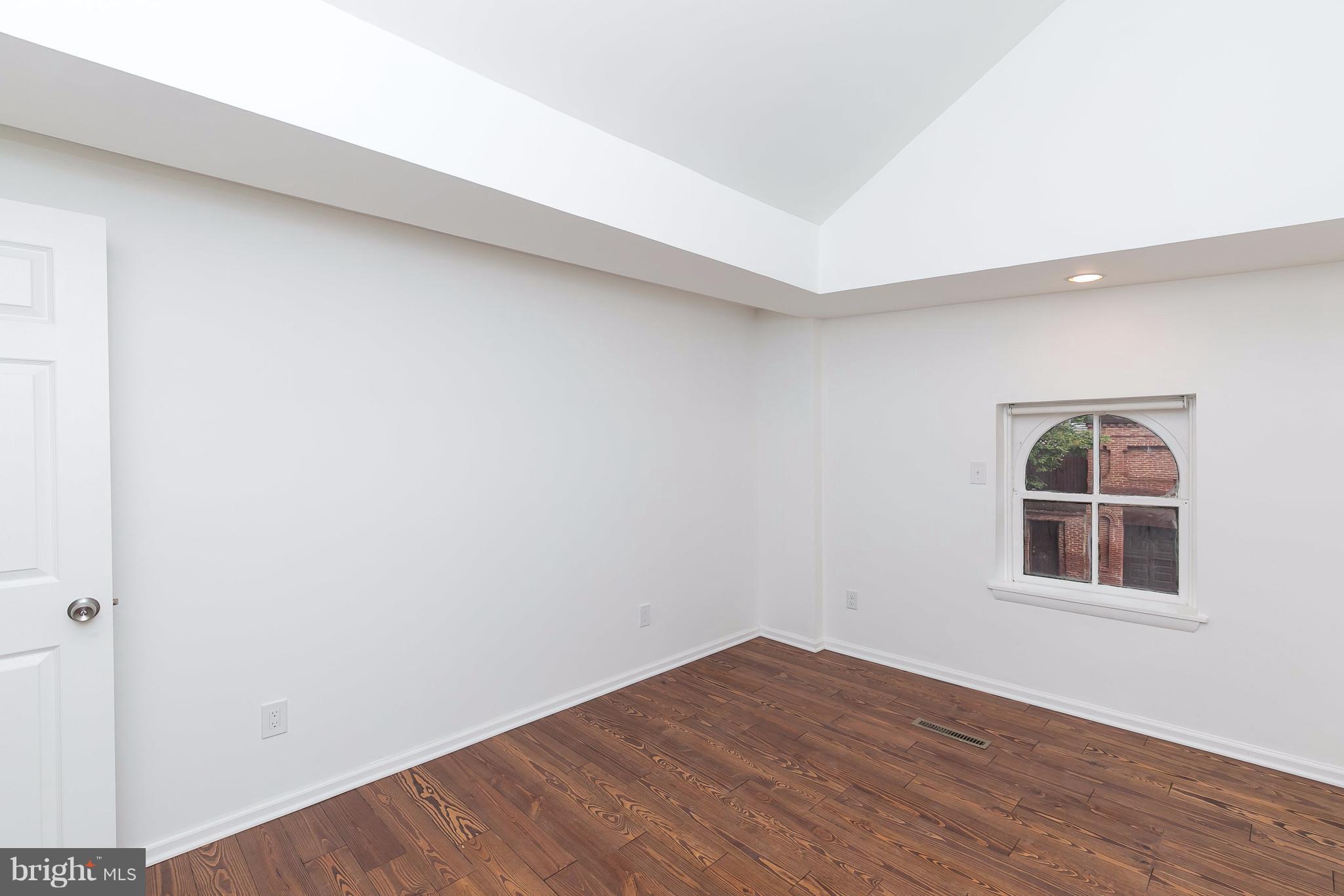 BOLTON HILL HISTORIC DISTRICT - Residential Lease