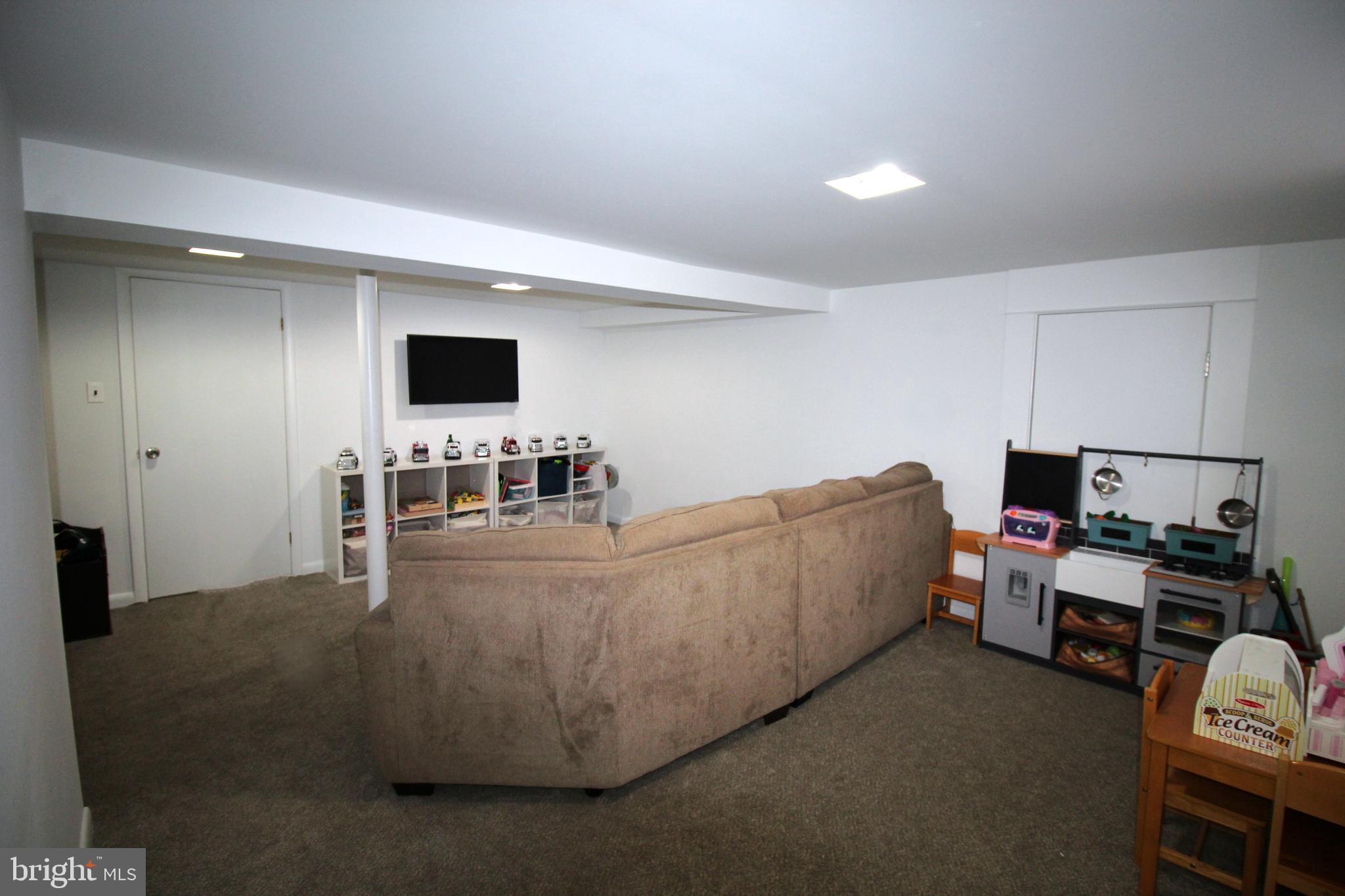 HIGHLAND FARMS - Residential