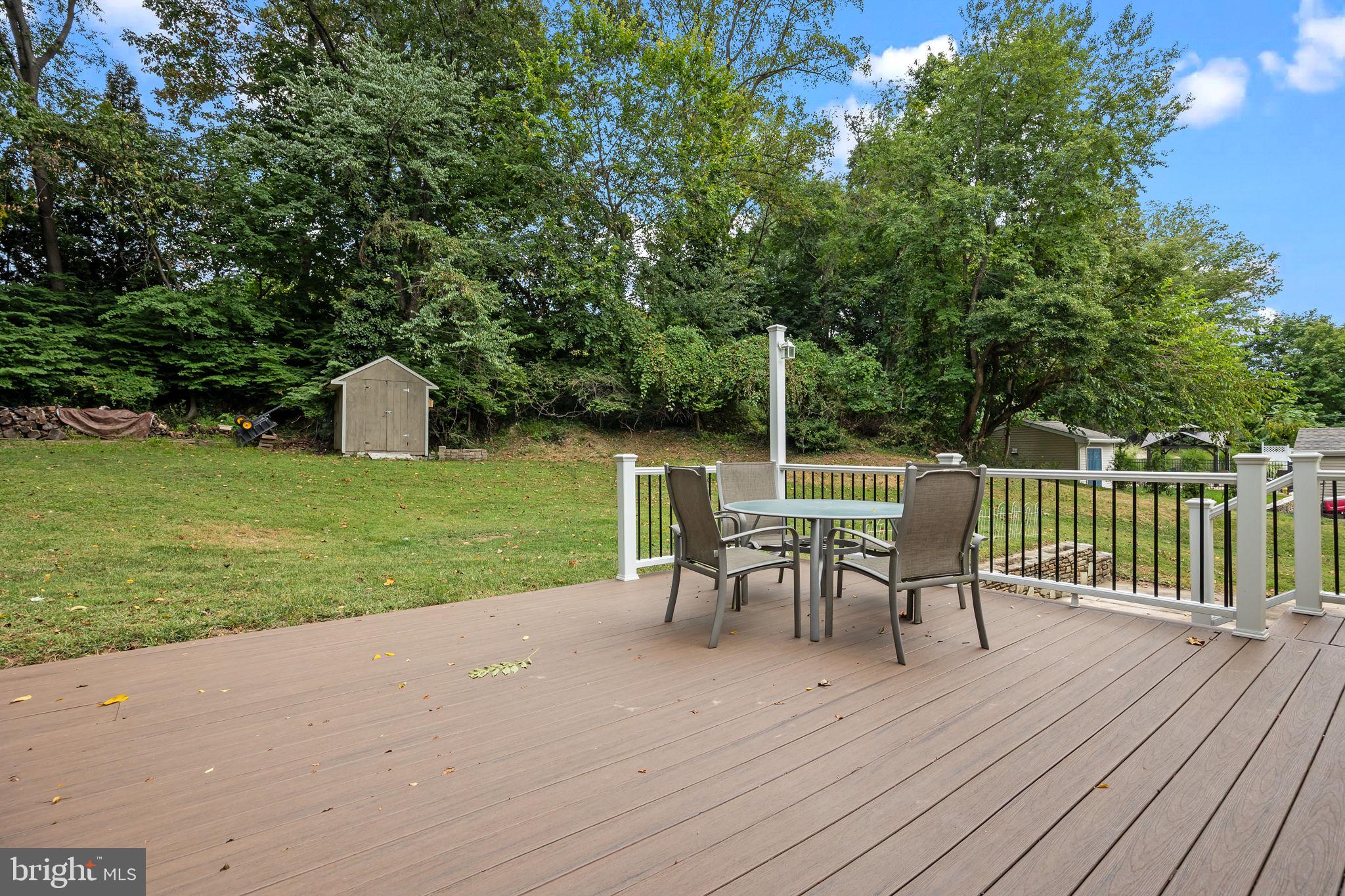 CHURCHVILLE MANOR - Residential