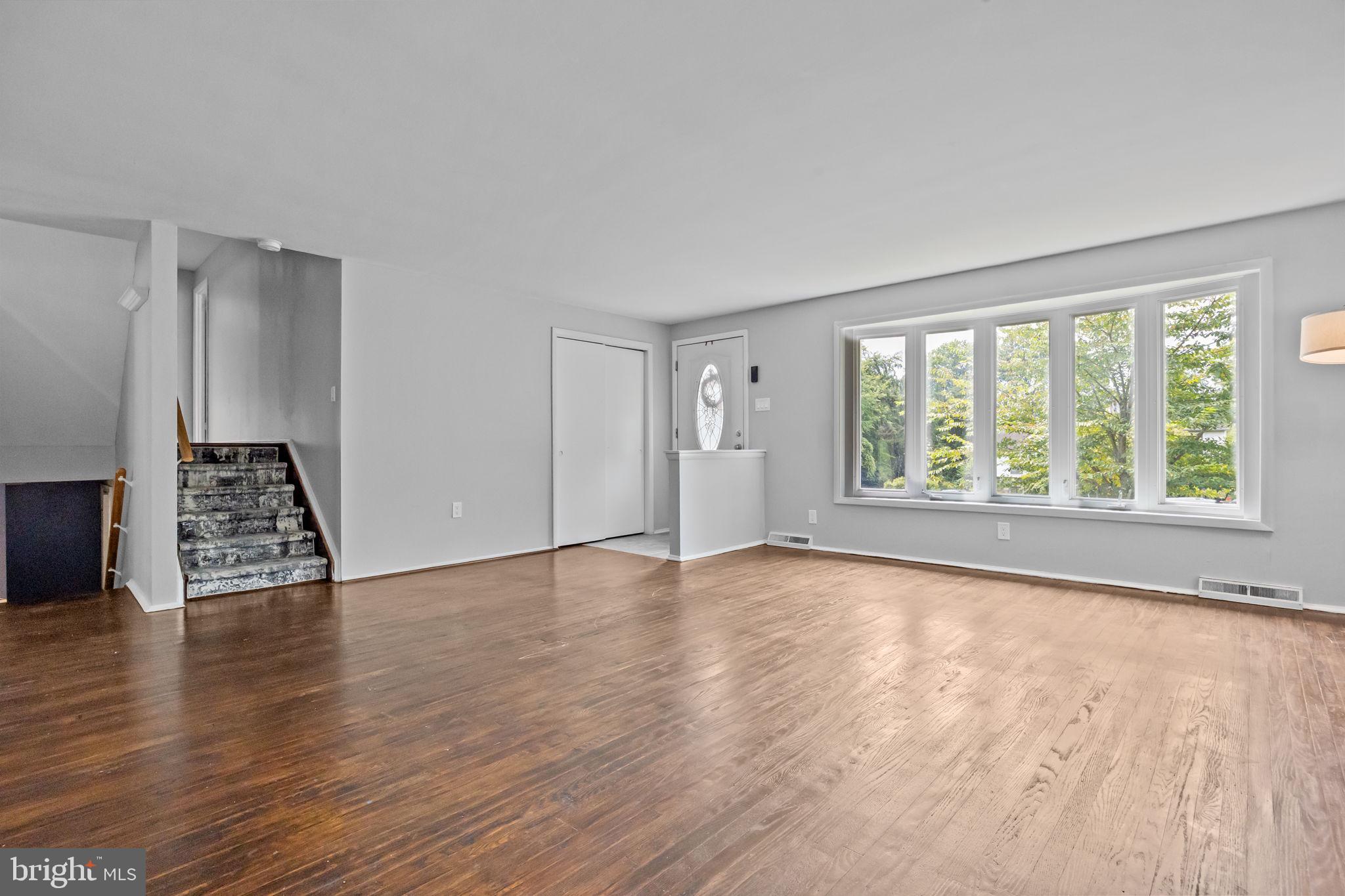 CHURCHVILLE MANOR - Residential