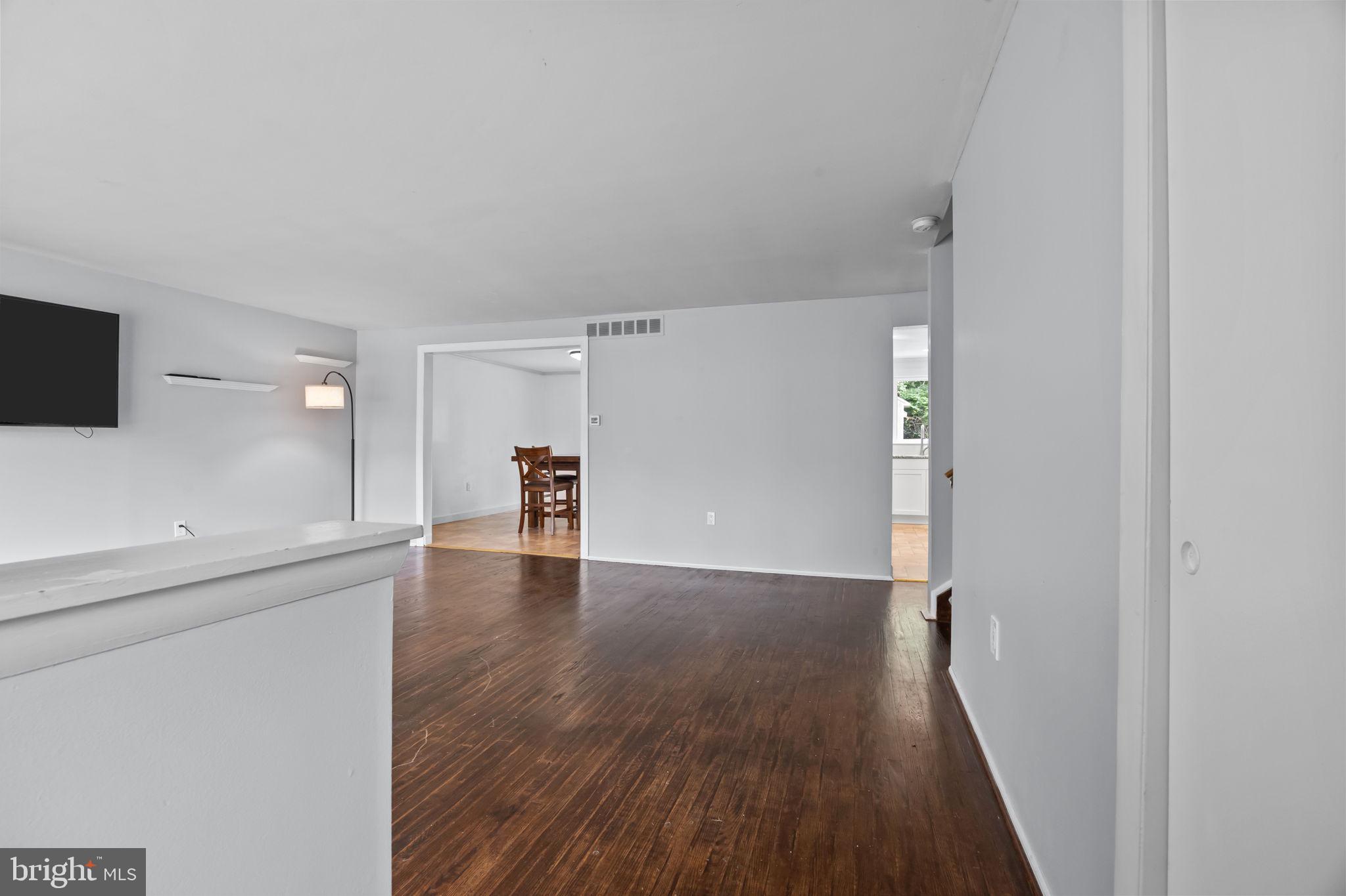 CHURCHVILLE MANOR - Residential