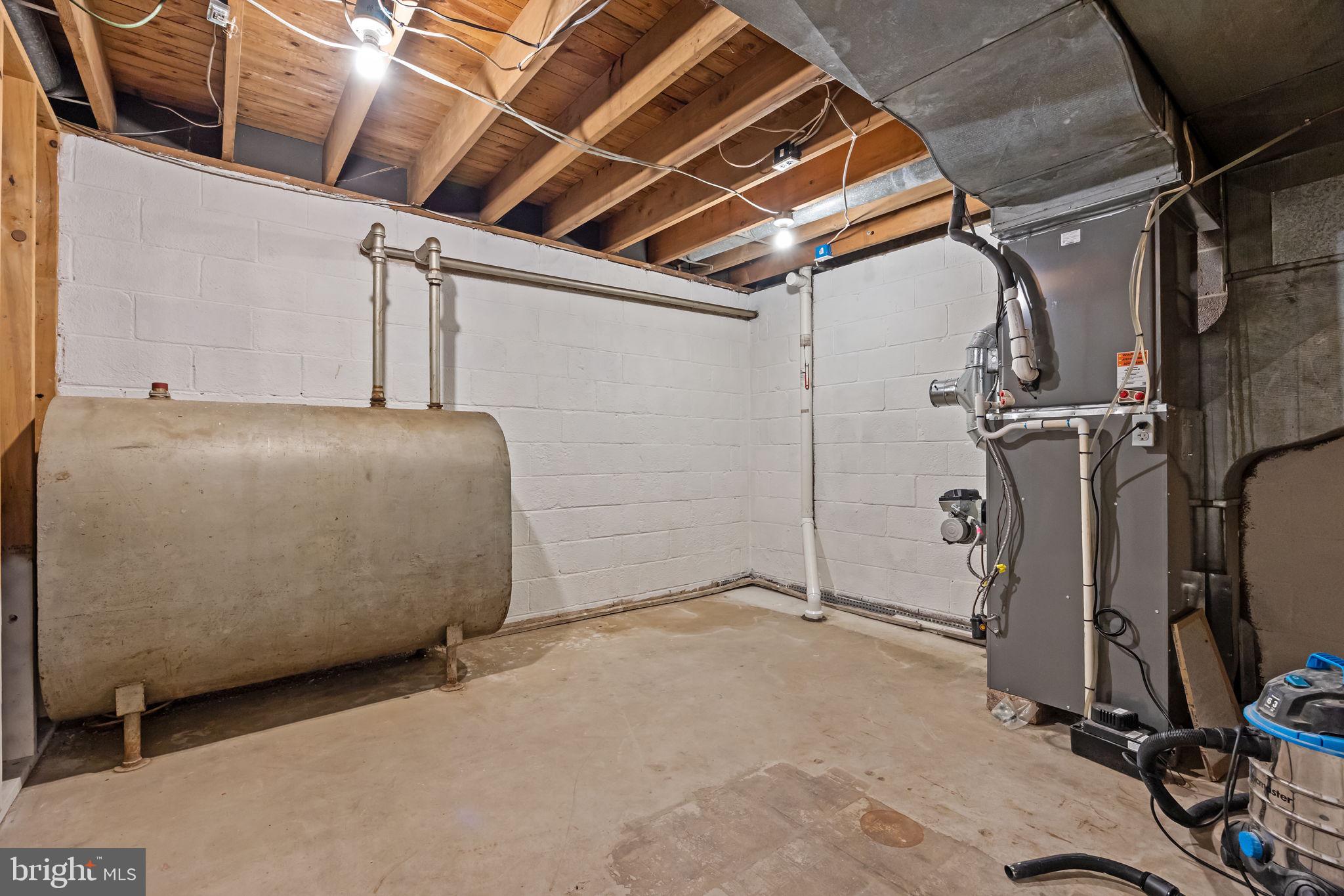 CHURCHVILLE MANOR - Residential