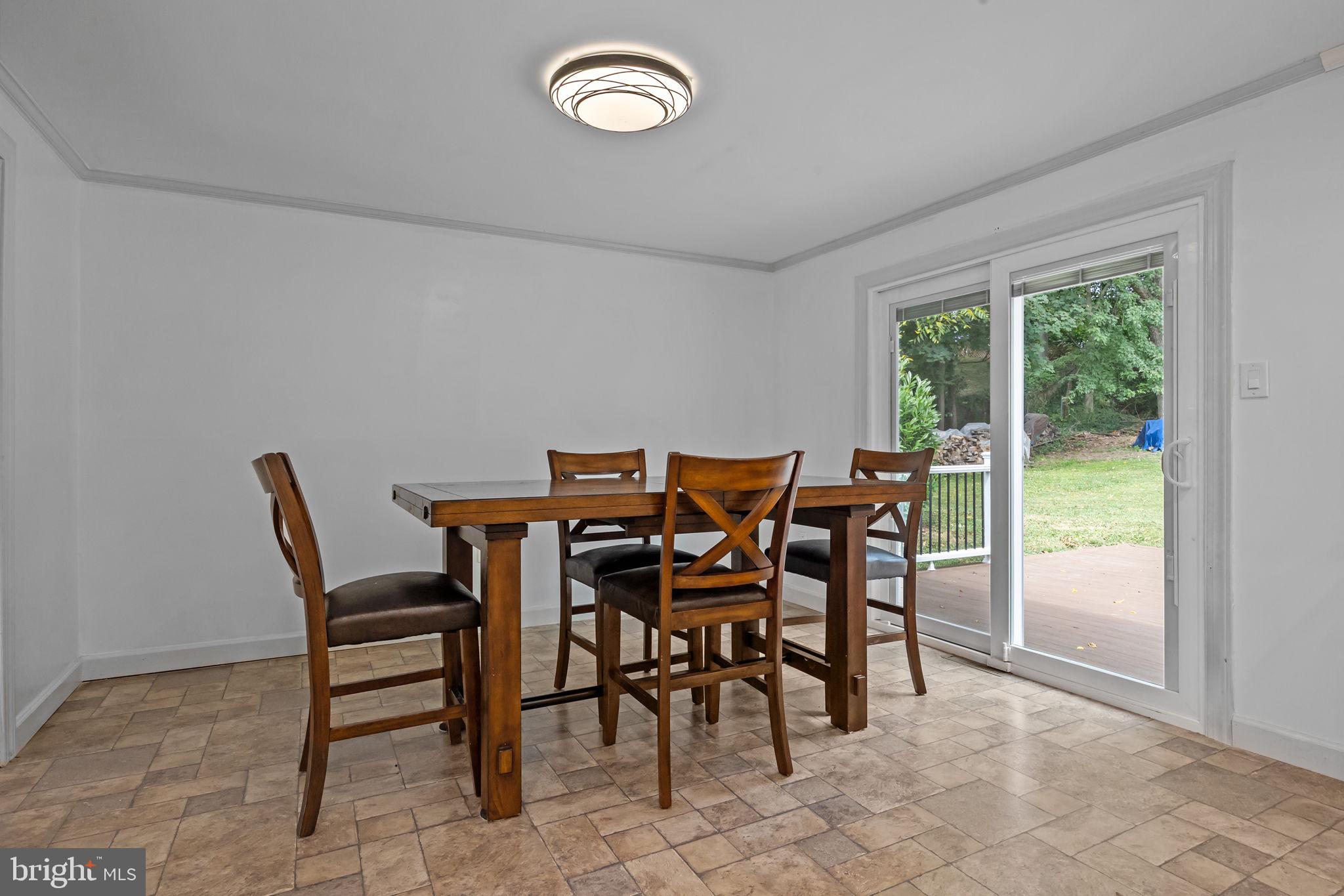 CHURCHVILLE MANOR - Residential