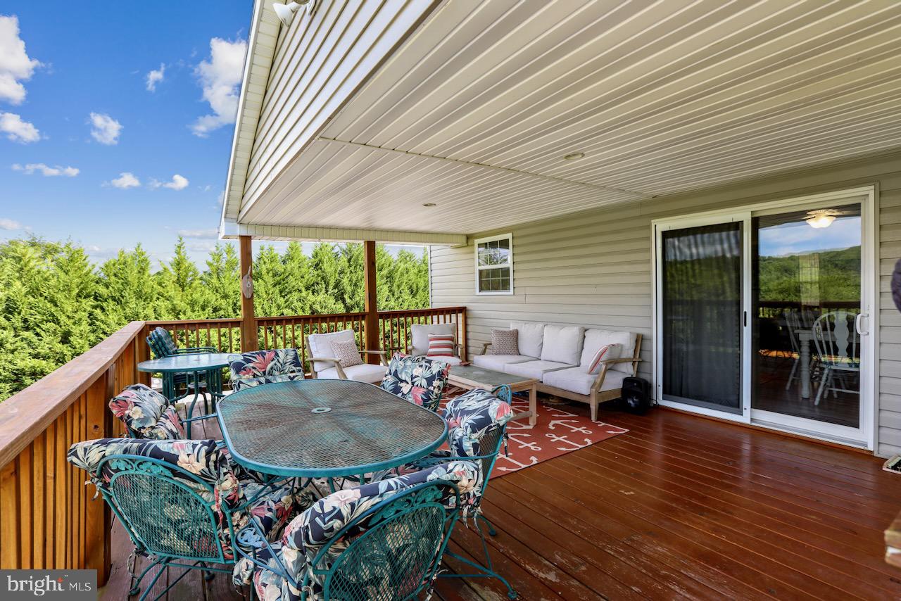 CROSSINGS ON THE POTOMAC - Residential