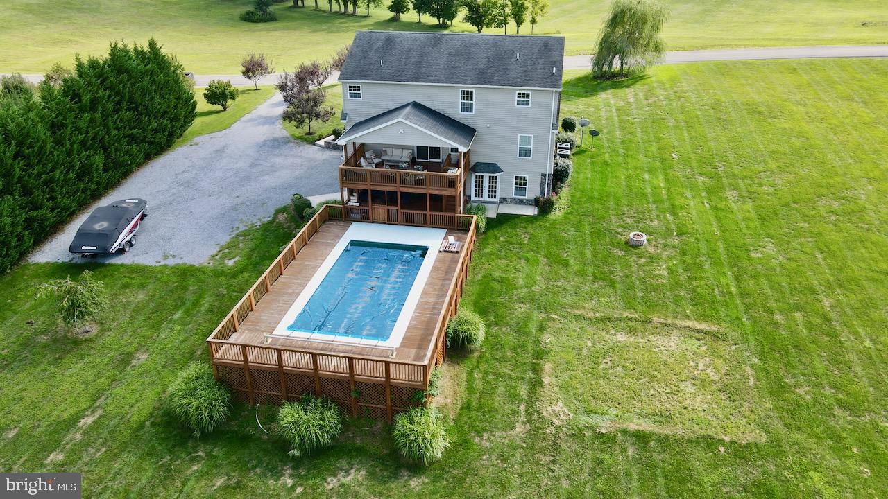 CROSSINGS ON THE POTOMAC - Residential