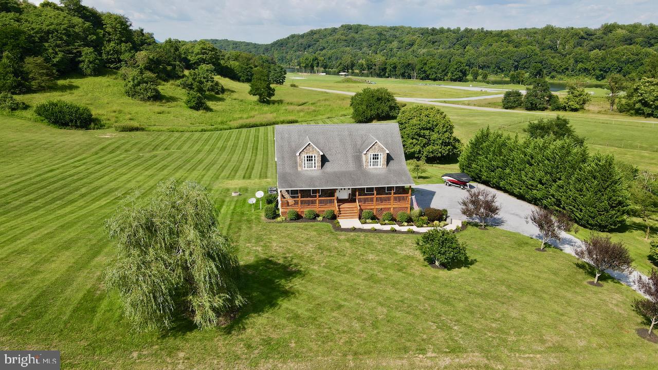CROSSINGS ON THE POTOMAC - Residential