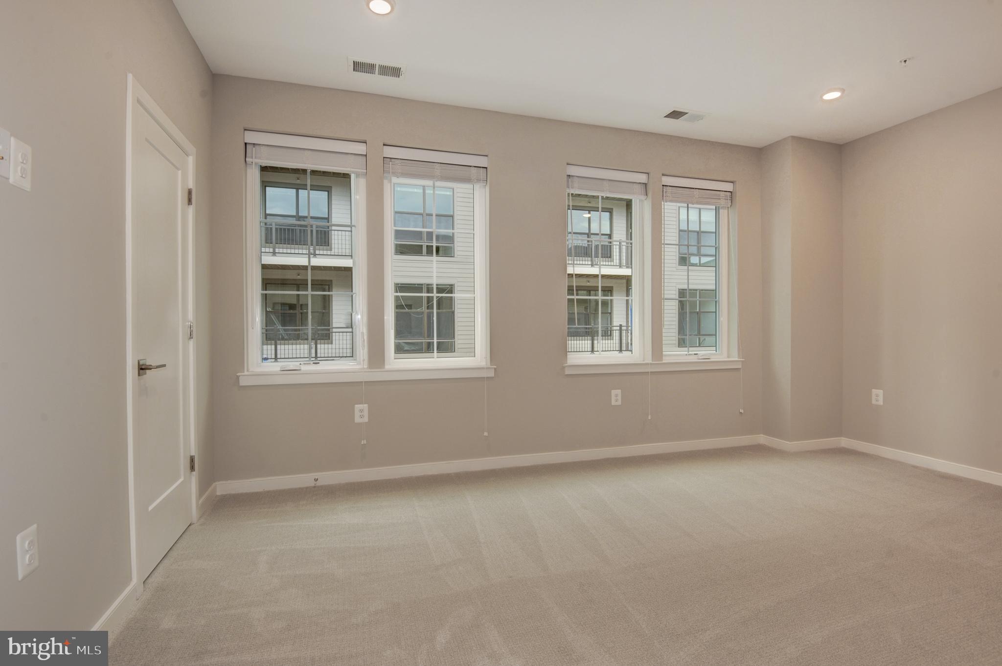 UNION TOWNS - Residential Lease