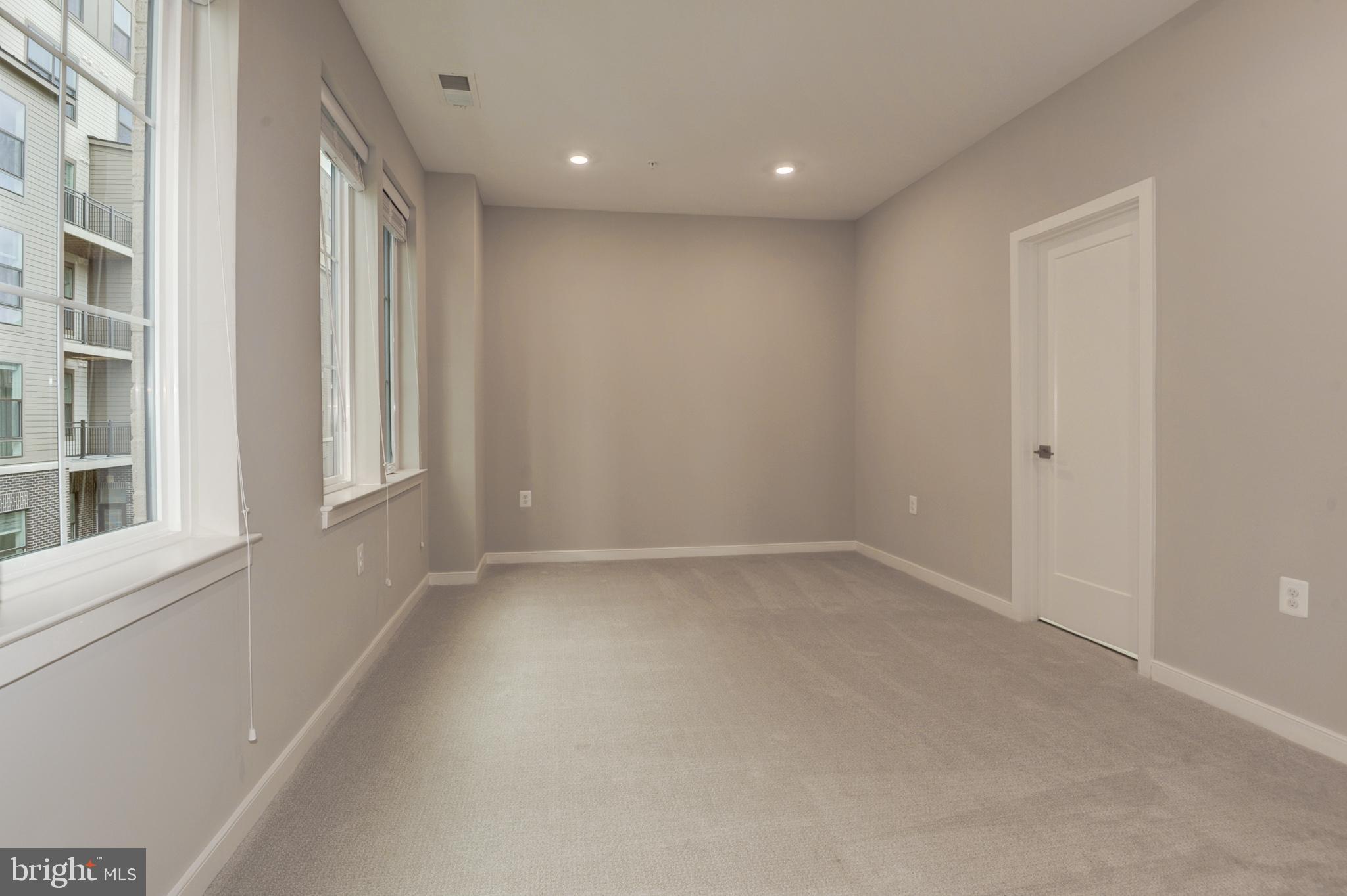 UNION TOWNS - Residential Lease