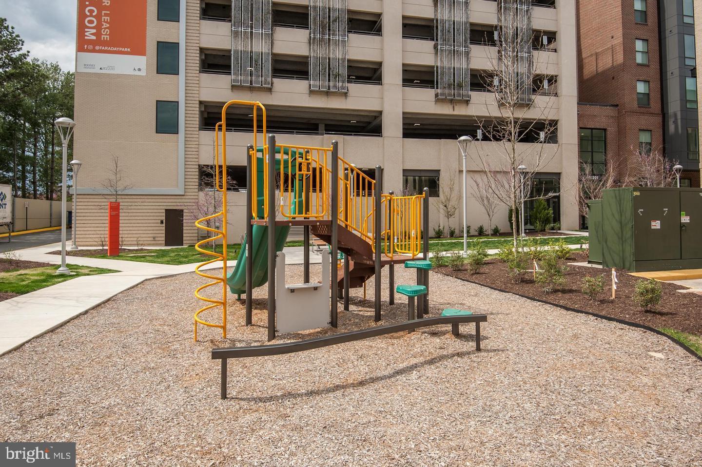 UNION TOWNS - Residential Lease