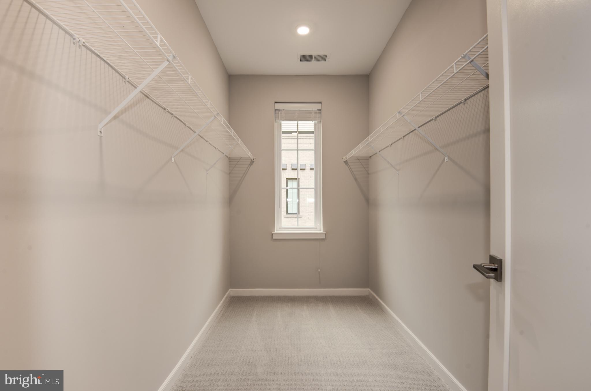 UNION TOWNS - Residential Lease