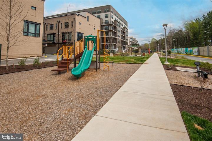 UNION TOWNS - Residential Lease