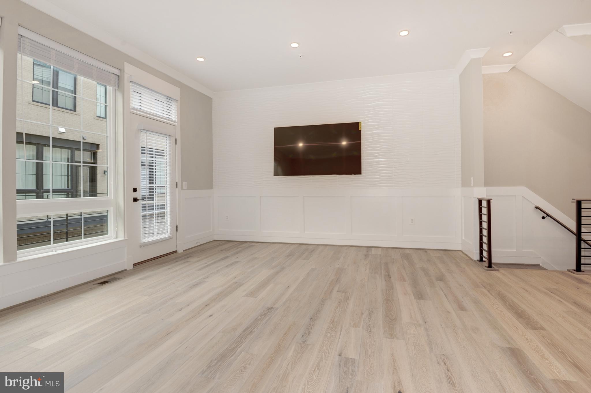 UNION TOWNS - Residential Lease