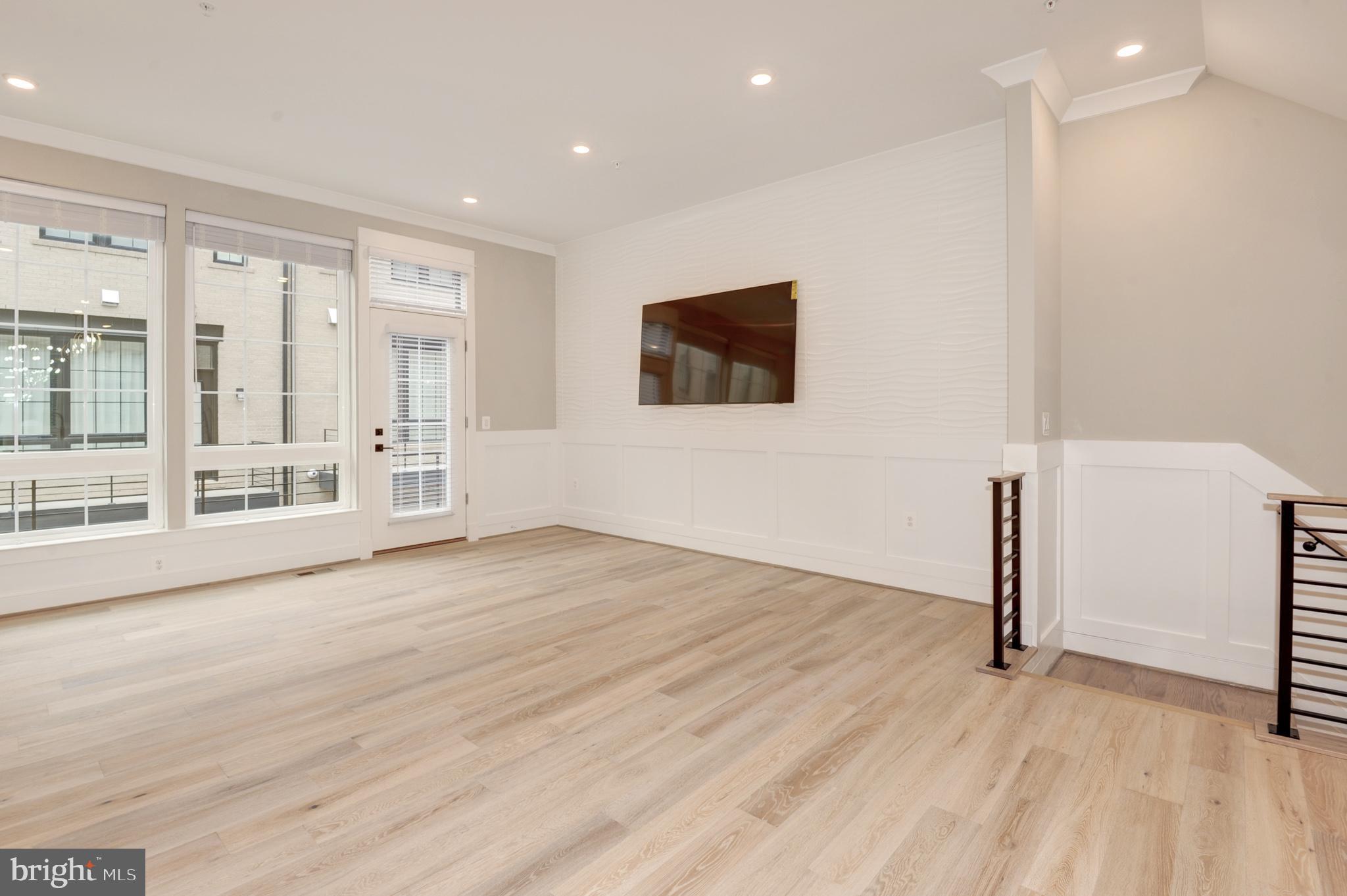 UNION TOWNS - Residential Lease