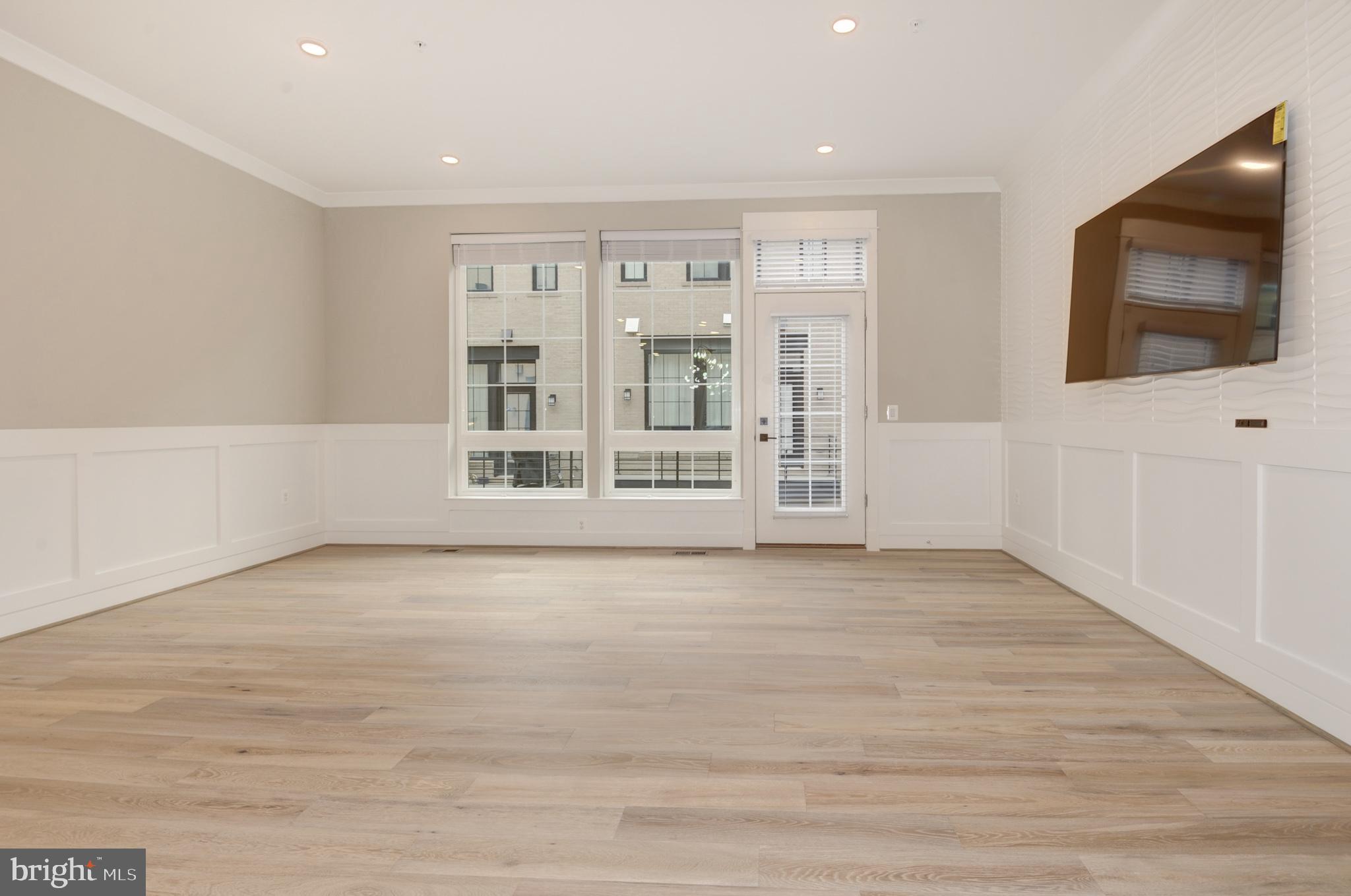 UNION TOWNS - Residential Lease