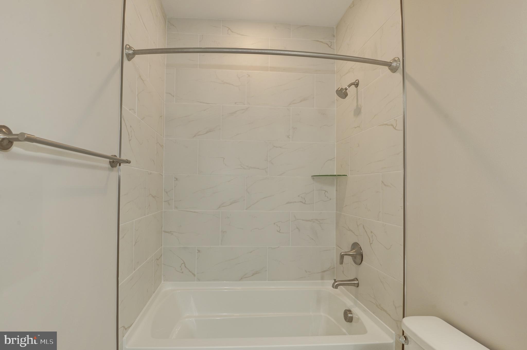 UNION TOWNS - Residential Lease