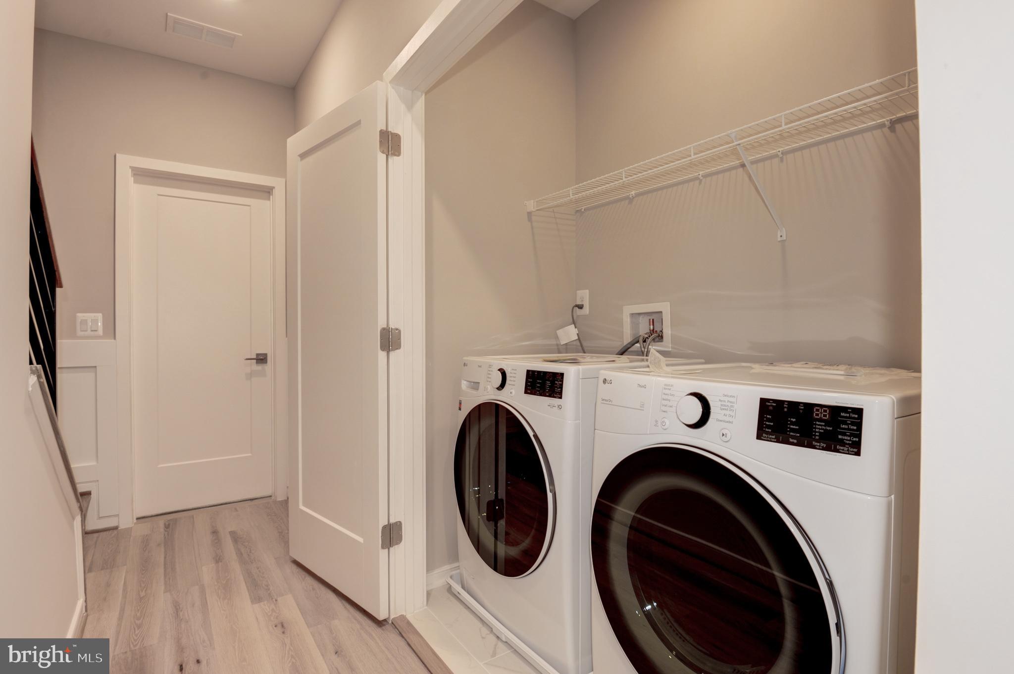 UNION TOWNS - Residential Lease