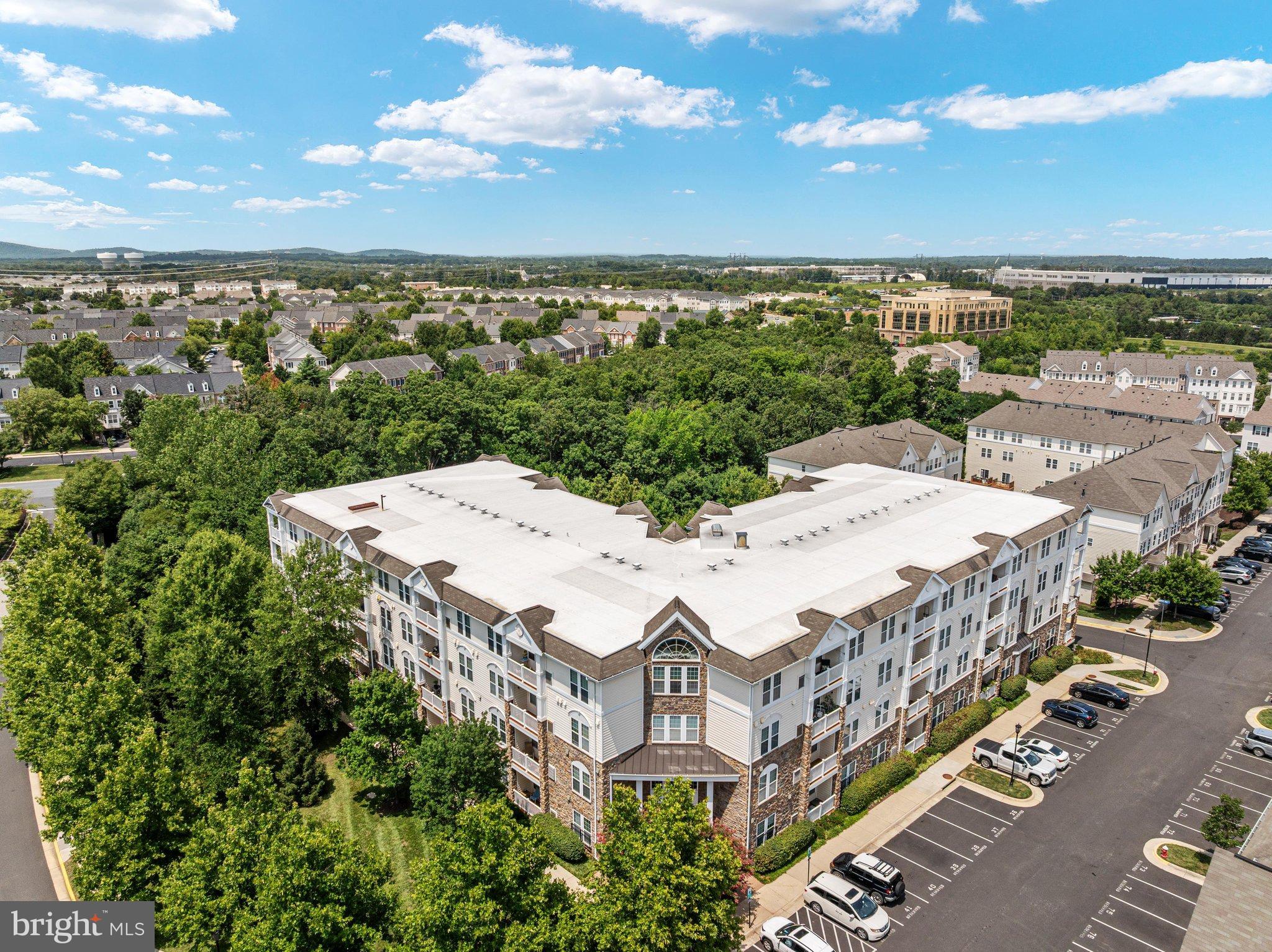 24701 BYRNE MEADOW SQUARE 406