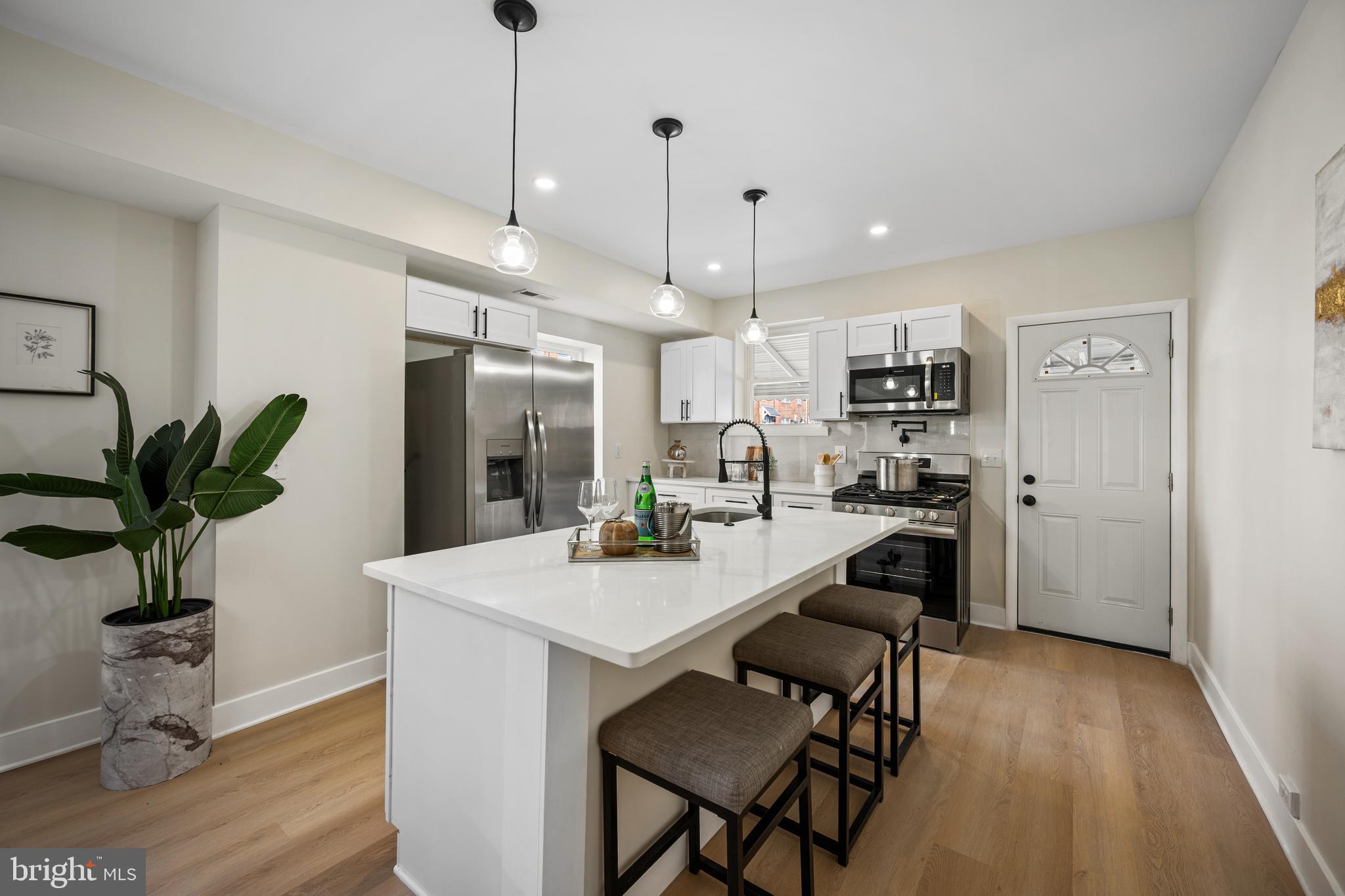 EDGEWOOD - Residential