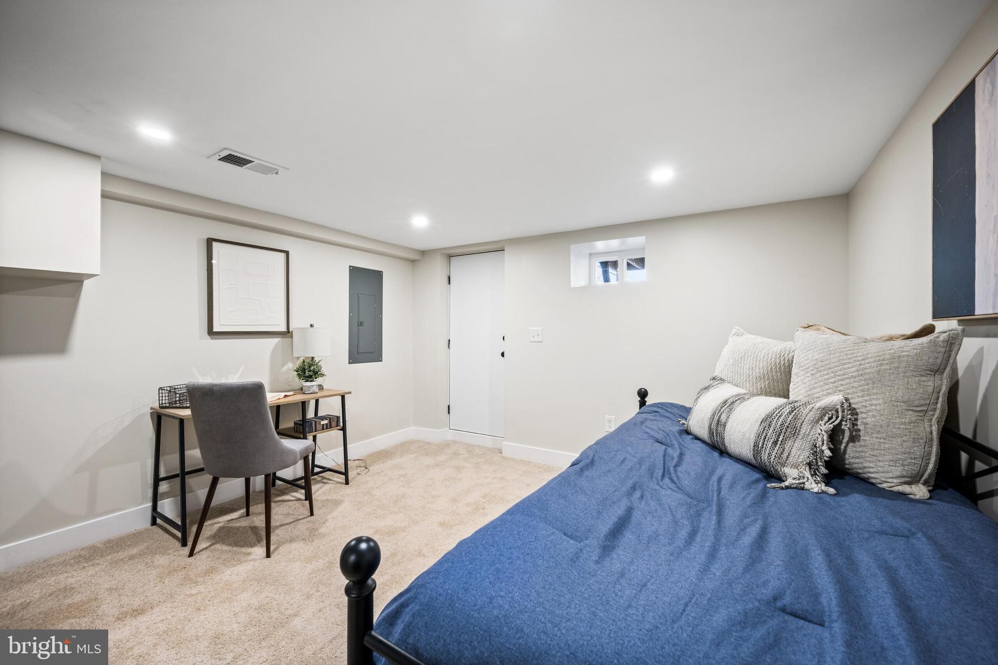 EDGEWOOD - Residential