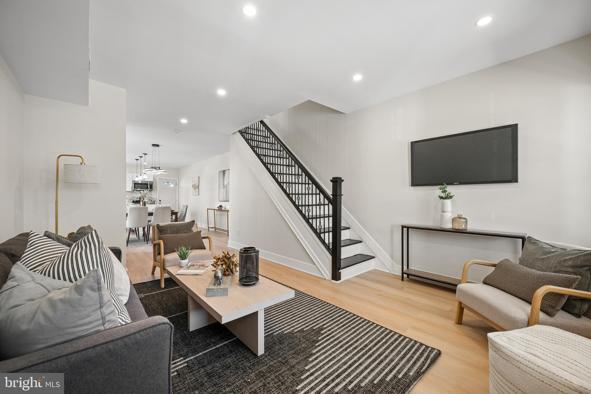 EDGEWOOD - Residential