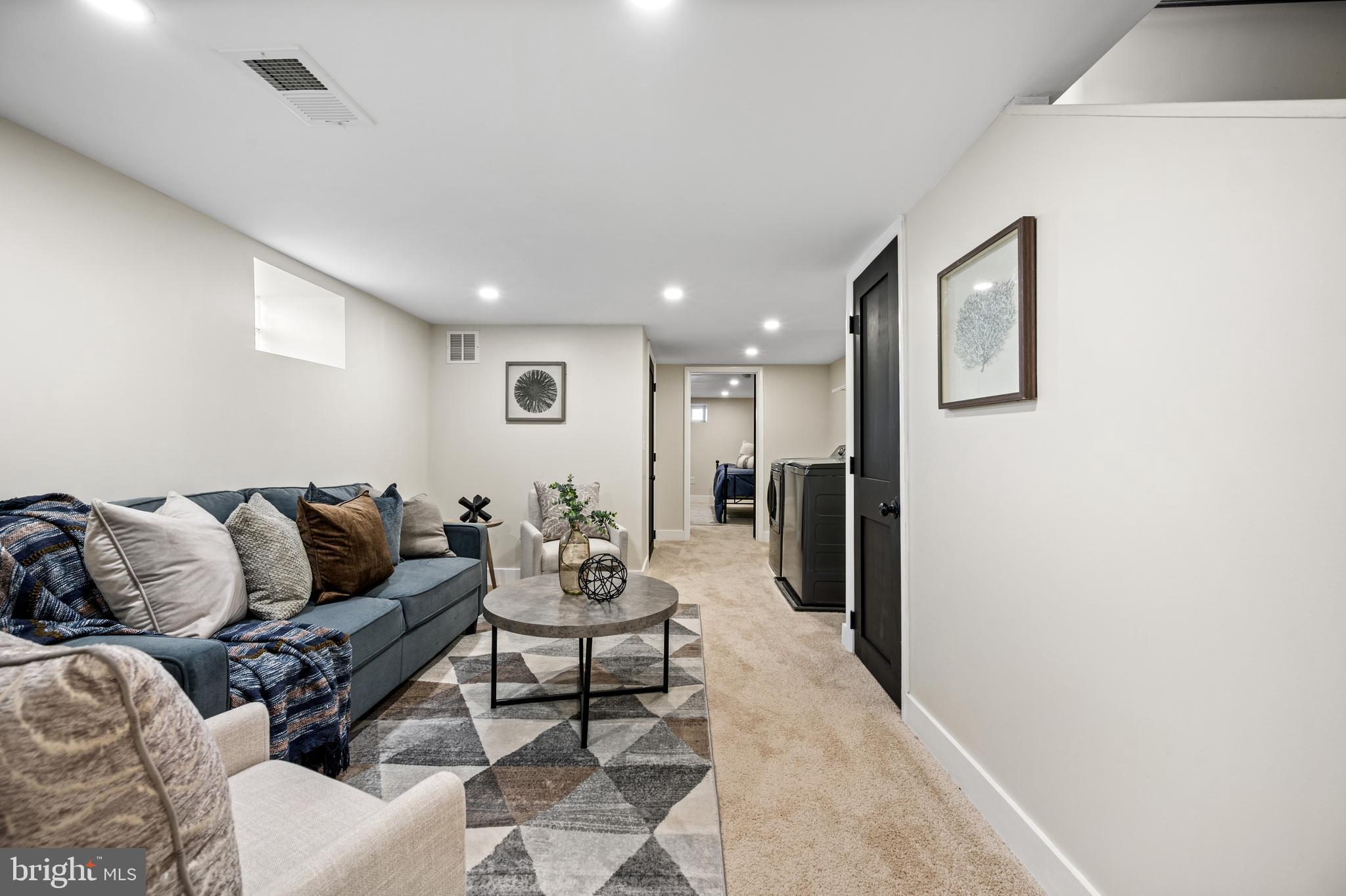 EDGEWOOD - Residential