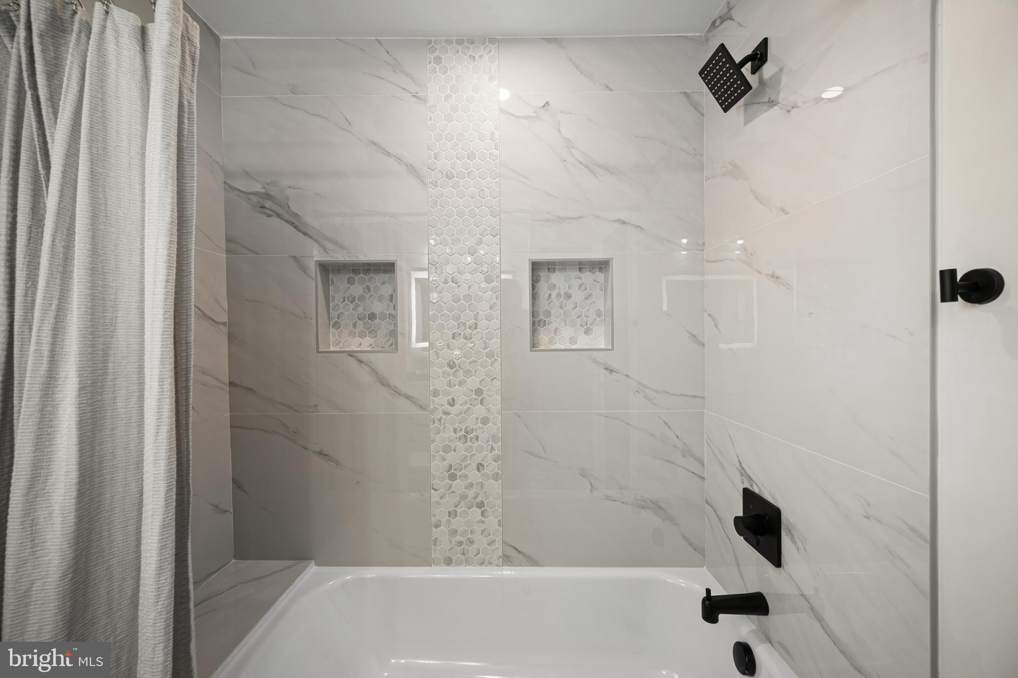 EDGEWOOD - Residential