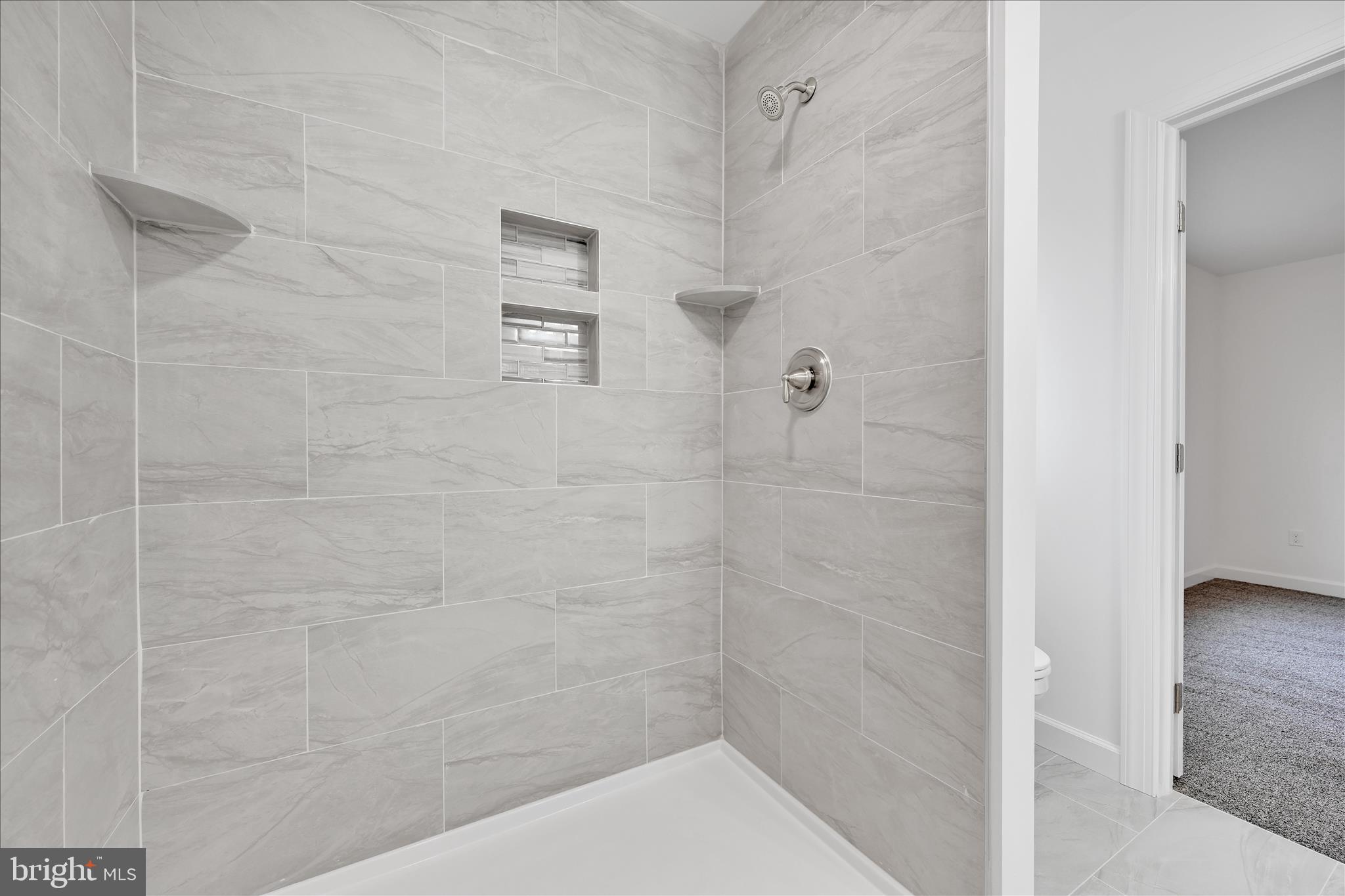 LAKE WYNONAH - Residential