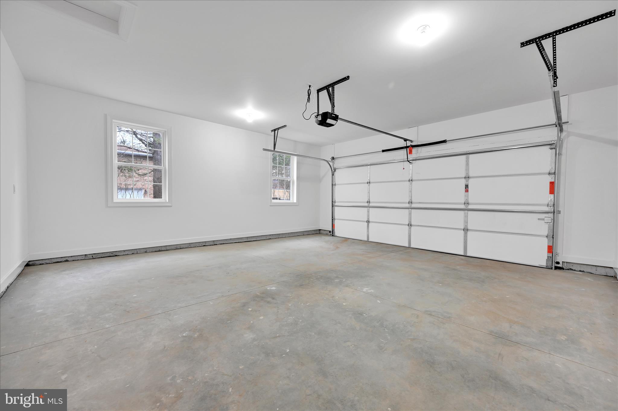 LAKE WYNONAH - Residential