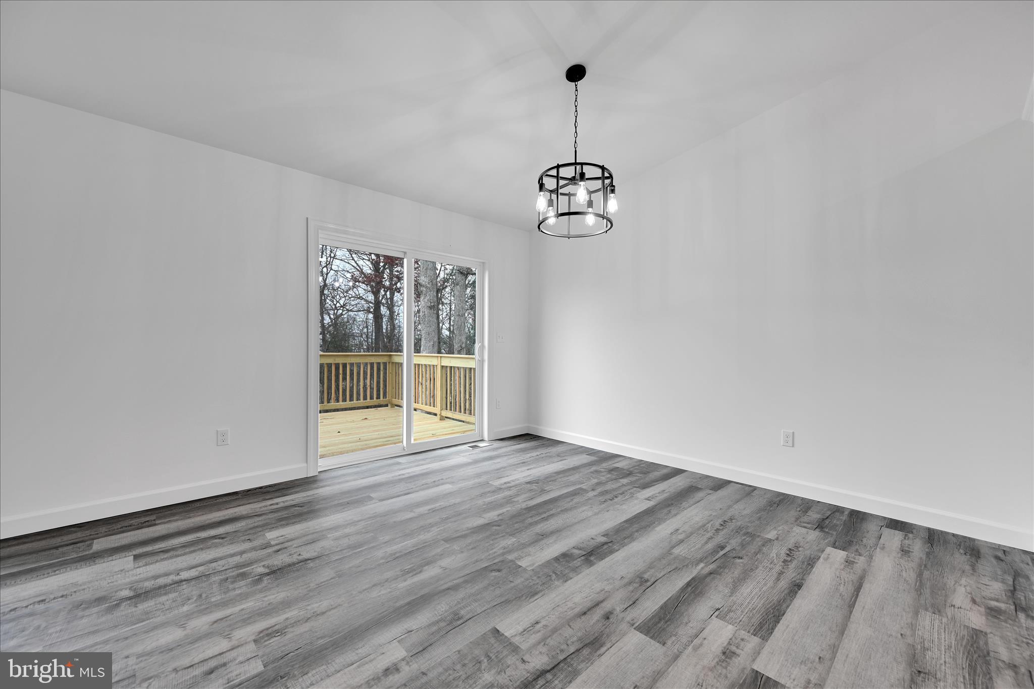 LAKE WYNONAH - Residential