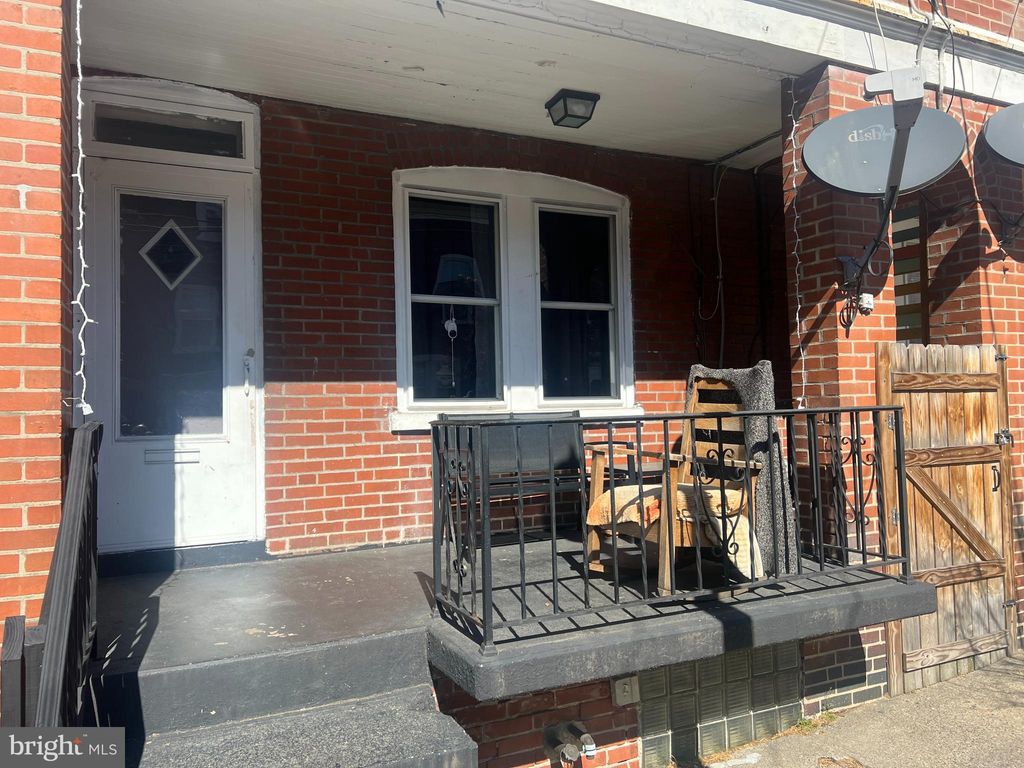 Photo of 513 MANOR ST, LANCASTER, PA 17603 (MLS # PALA2032388)