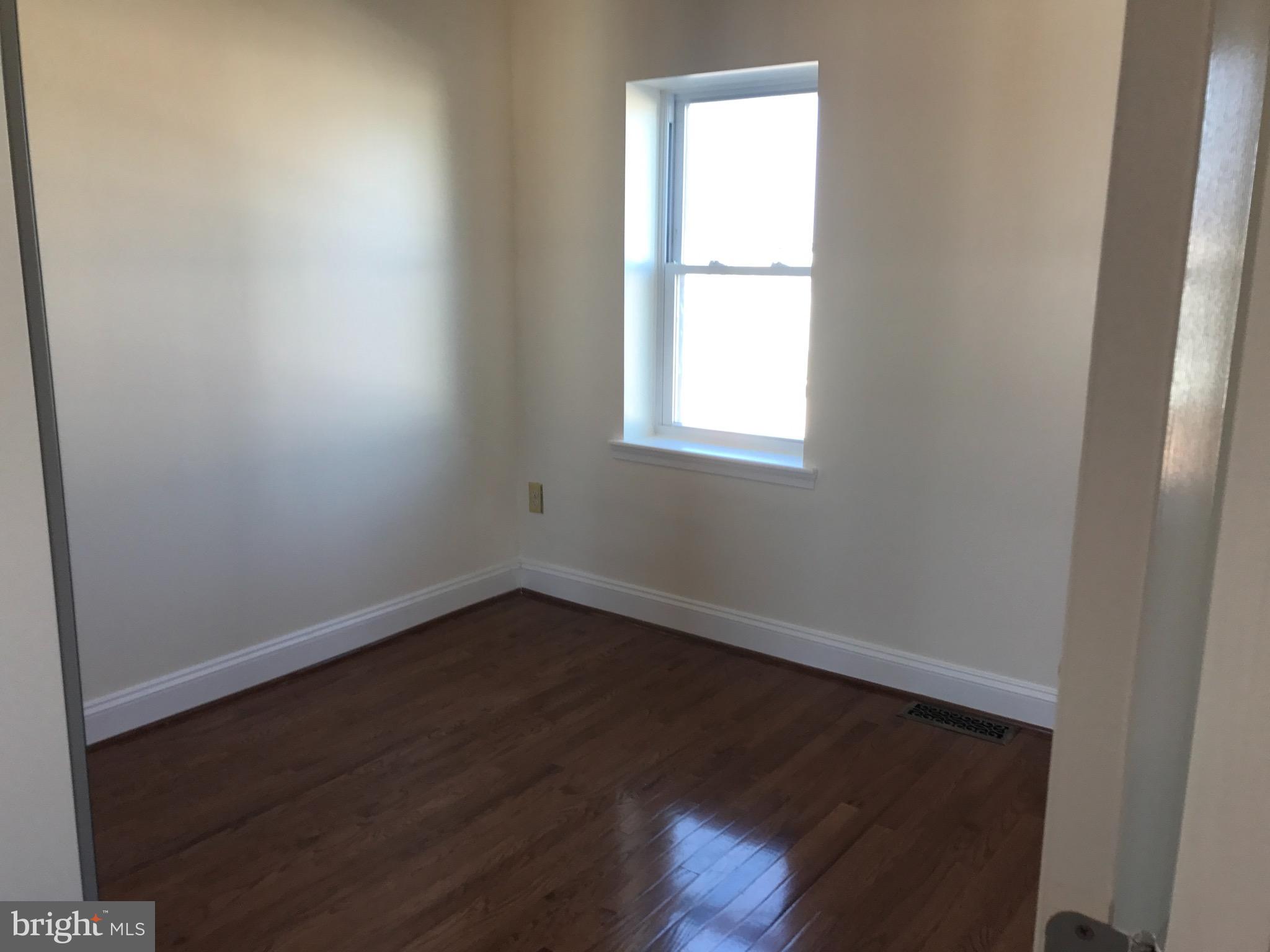 GREEKTOWN - Residential Lease