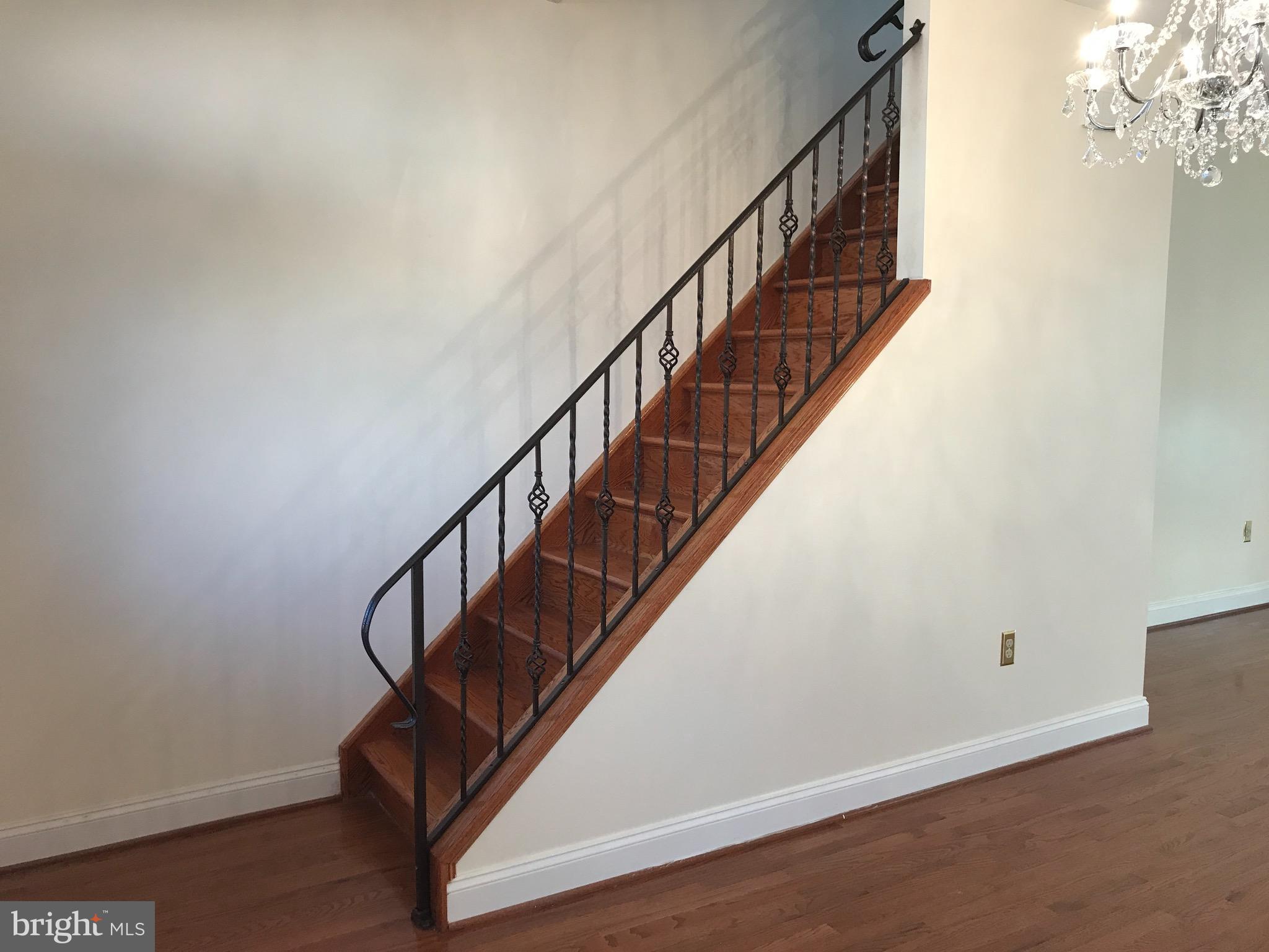 GREEKTOWN - Residential Lease