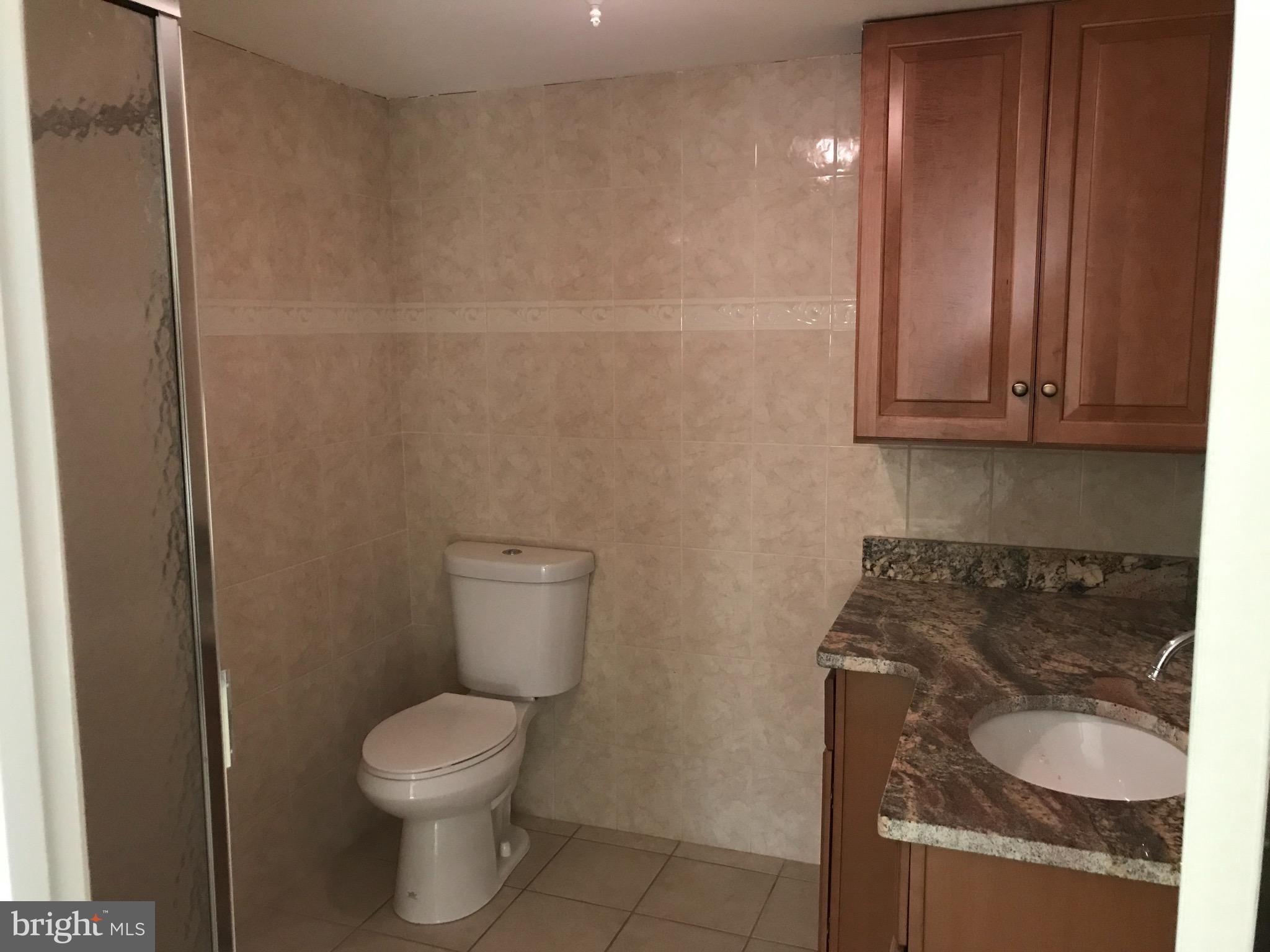 GREEKTOWN - Residential Lease