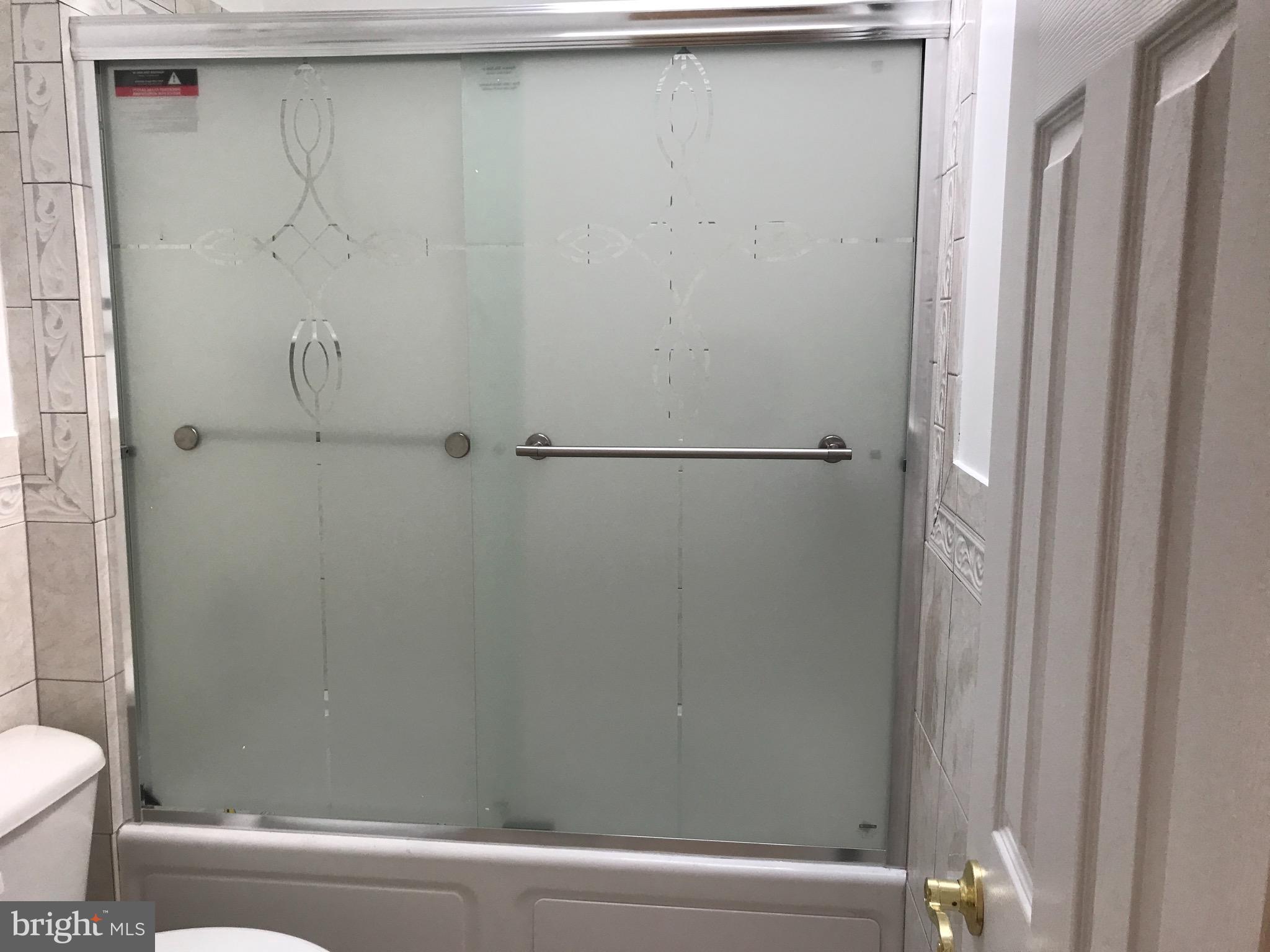 GREEKTOWN - Residential Lease