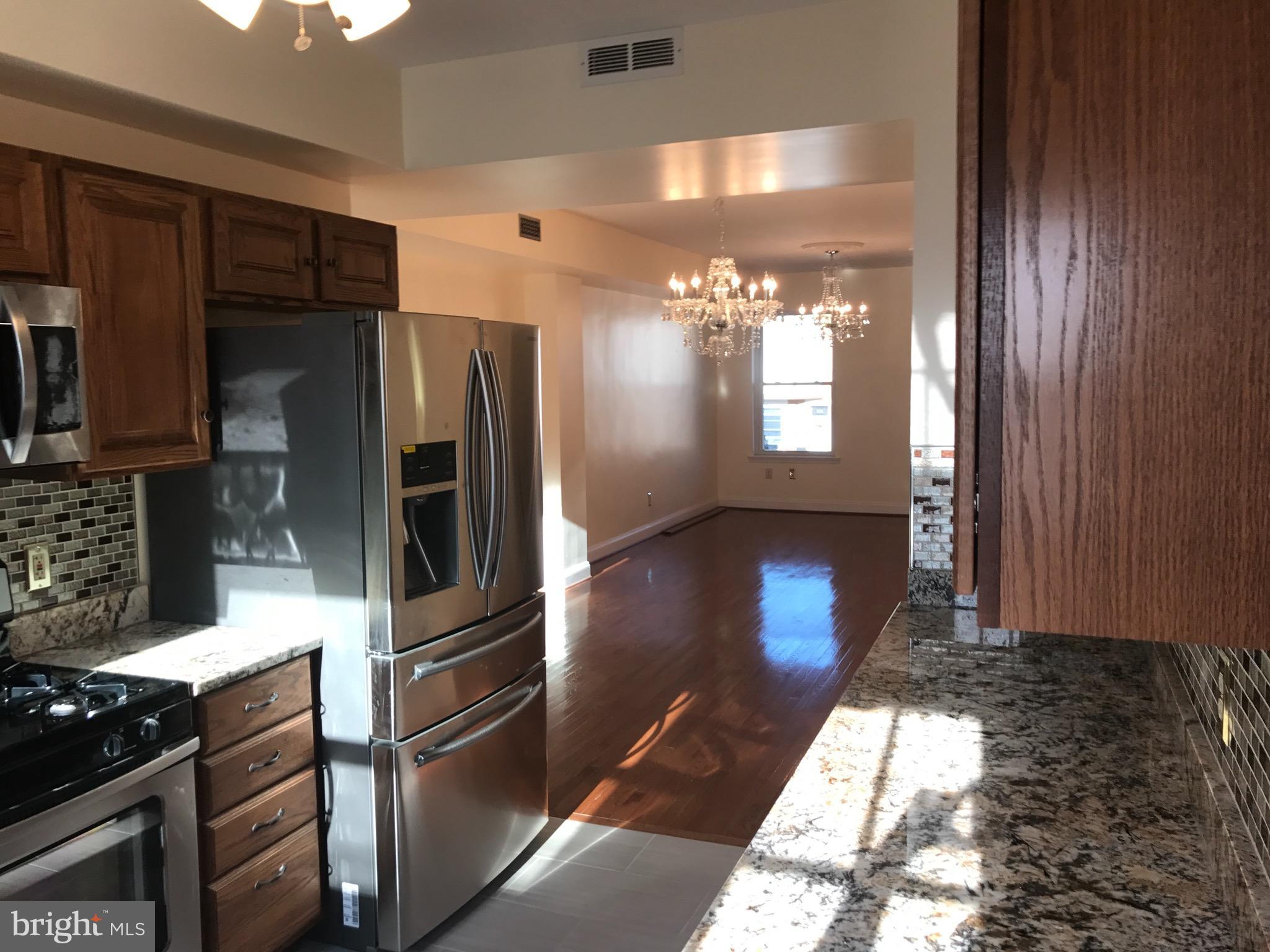 GREEKTOWN - Residential Lease