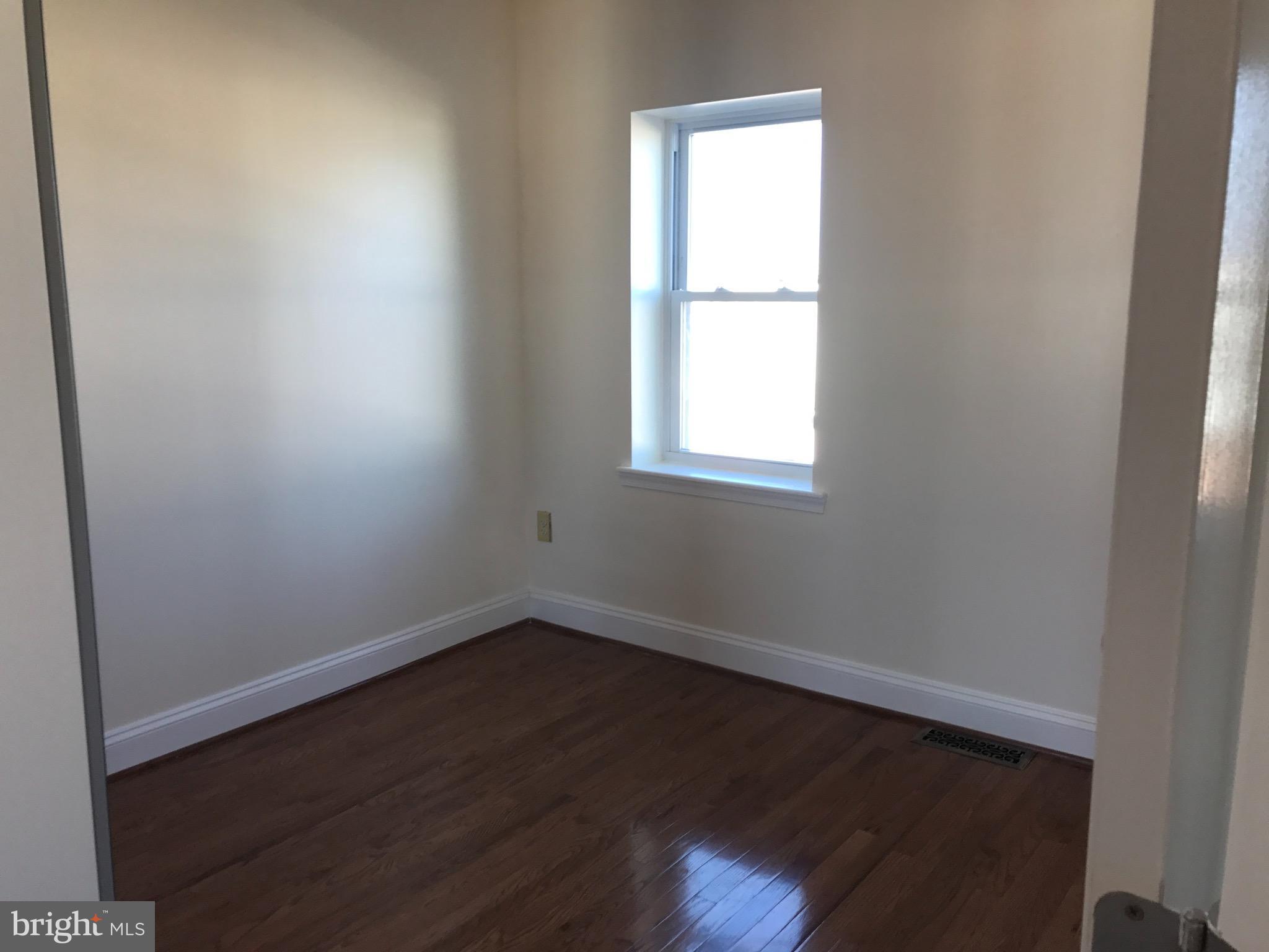 GREEKTOWN - Residential Lease