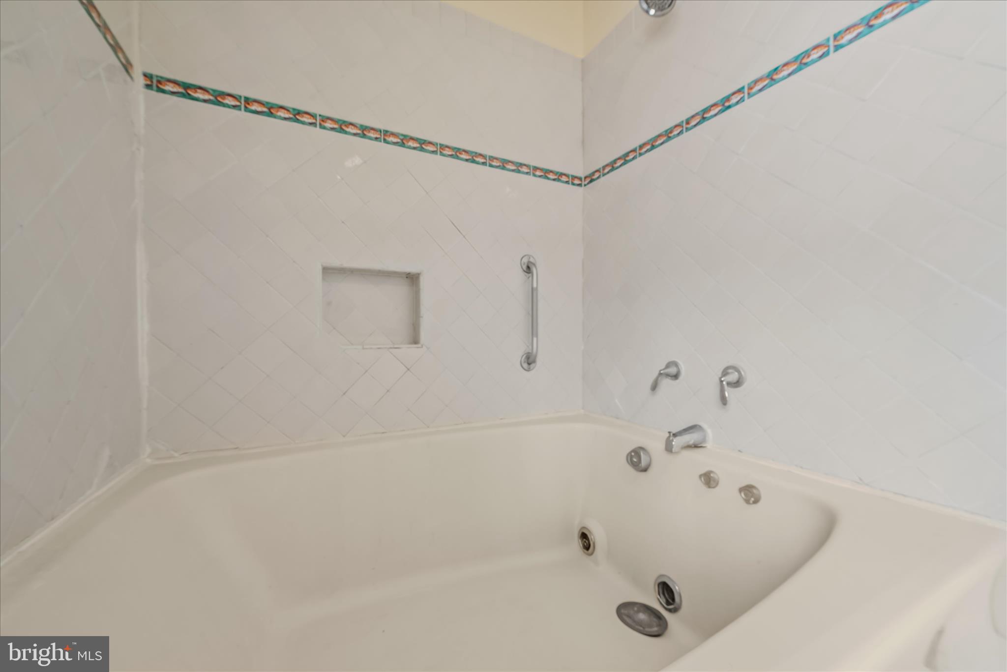 COOLFONT MOUNTAINSIDE - Residential