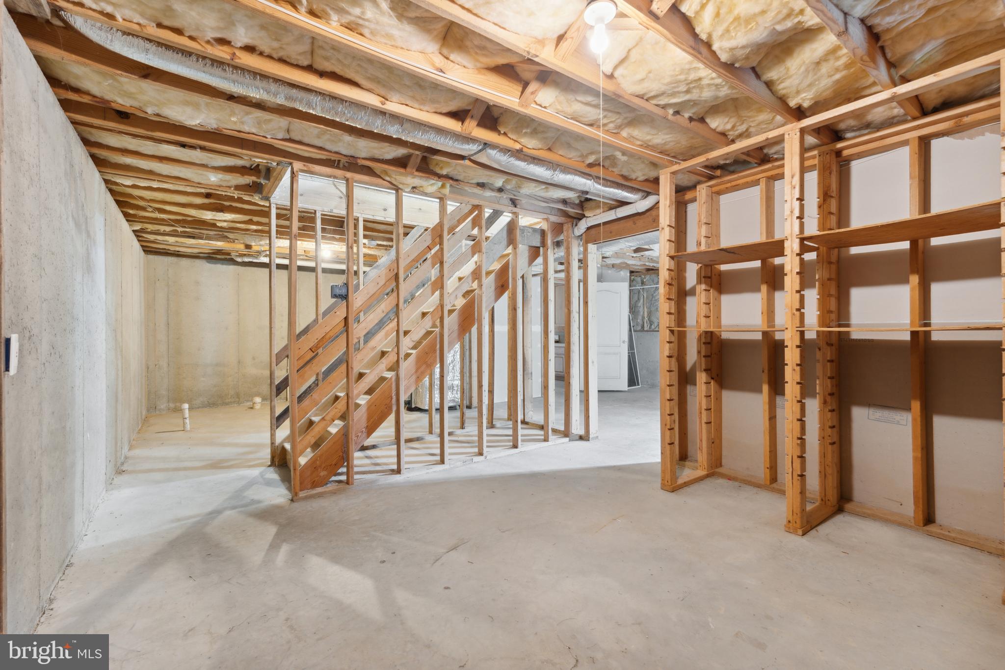 SMOKETREE - Residential Lease