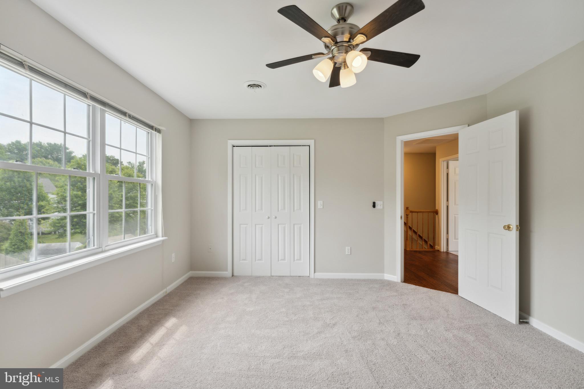 SMOKETREE - Residential Lease