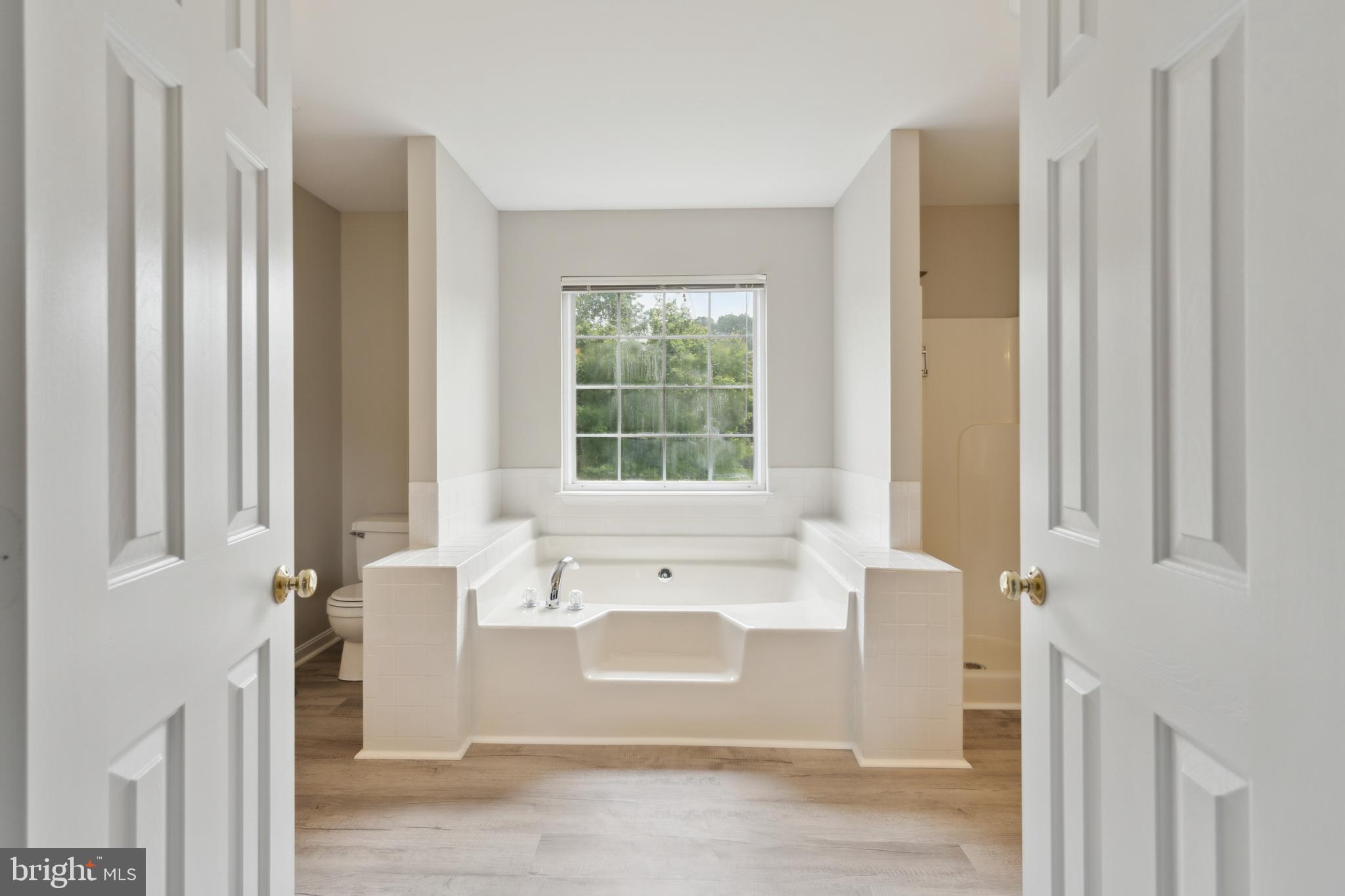 SMOKETREE - Residential Lease