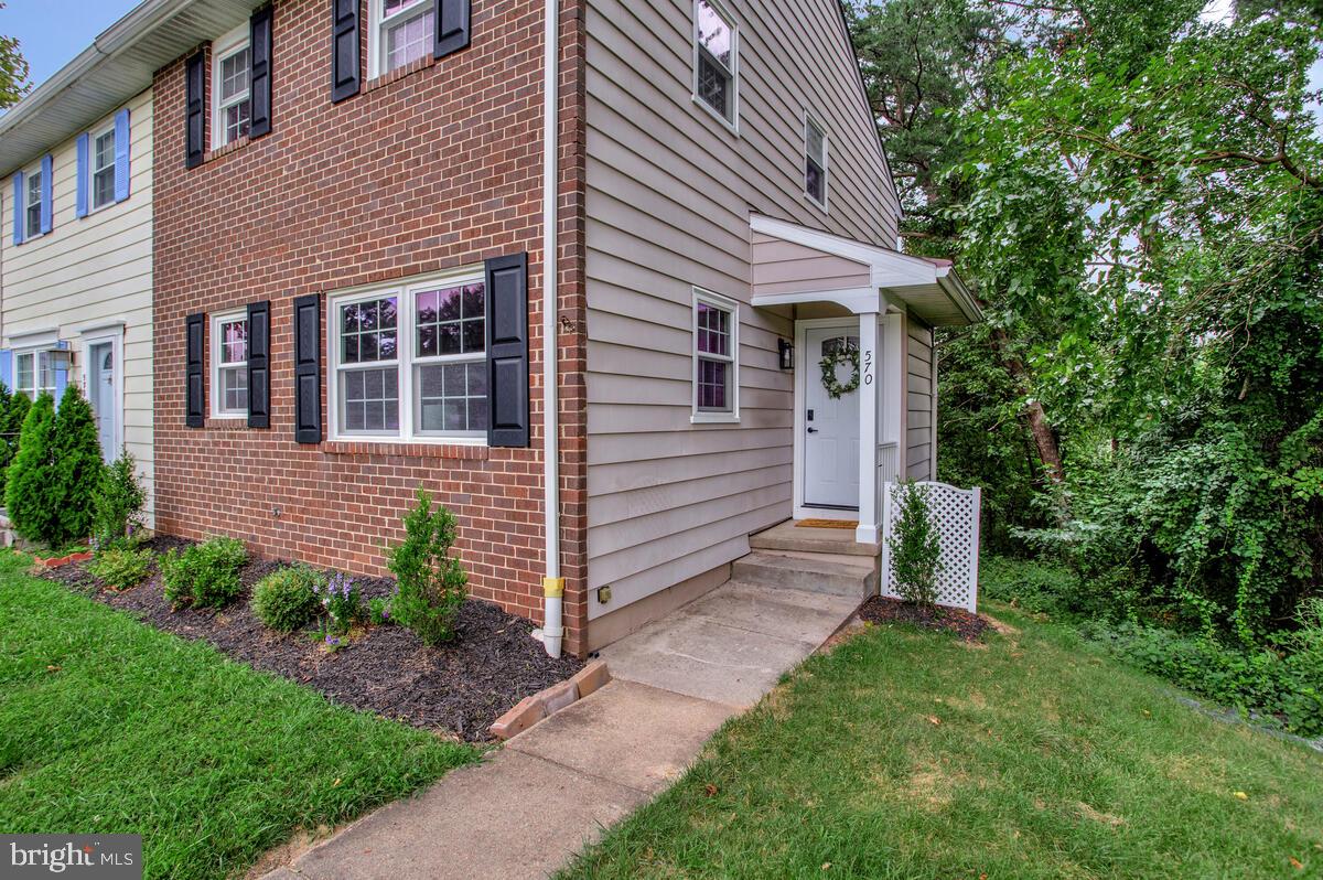 Welcome to Your New Home!
This wonderful end-unit townhome offers a rare combination of privacy, convenience, and thoughtful upgrades. Nestled next to a wooded area, this 3-bedroom, 2.5-bath home provides peaceful views and a true sense of seclusion.
Step inside to discover a freshly painted interior with brand-new carpet and a fully finished walk-out basement, perfect for entertaining or relaxing. The updated kitchen and modernized bathrooms bring a fresh, contemporary feel, while the outdoor patio and BBQ area extend your living space into the beautiful surroundings.
Just beyond the backyard, enjoy easy access to the community pool, playground, and ball field—ideal for all ages. The home also includes pull-down attic stairs for extra storage and has been lovingly maintained with unique touches throughout.
Located in a well-managed condominium community, you can enjoy maintenance-free living with lawn care and snow removal handled for you. All of this, plus close proximity to shopping, dining, and major commuter routes, makes this the perfect place to call home.
Don’t miss this move-in ready gem—schedule your tour today!