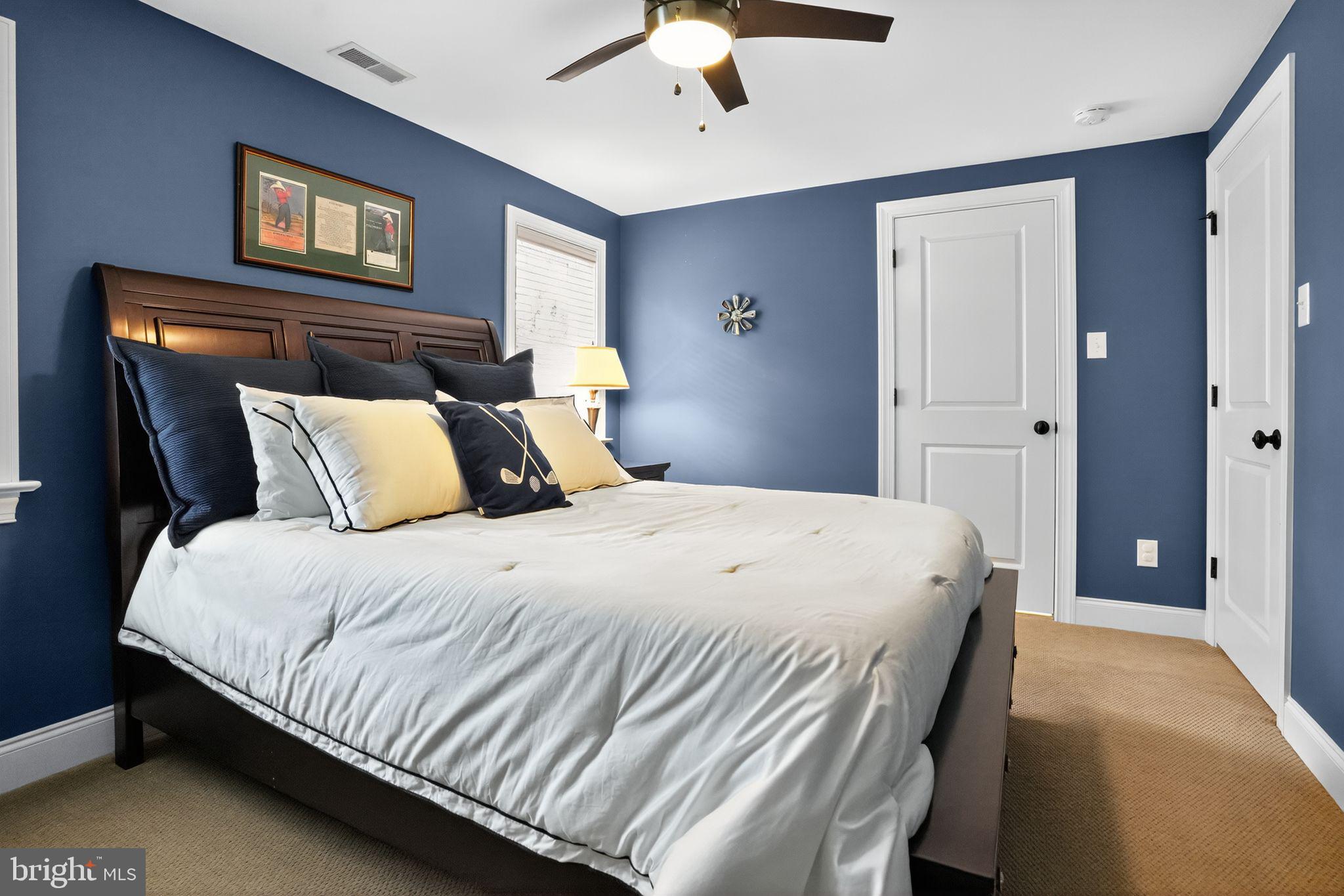 RADNOR HUNT - Residential