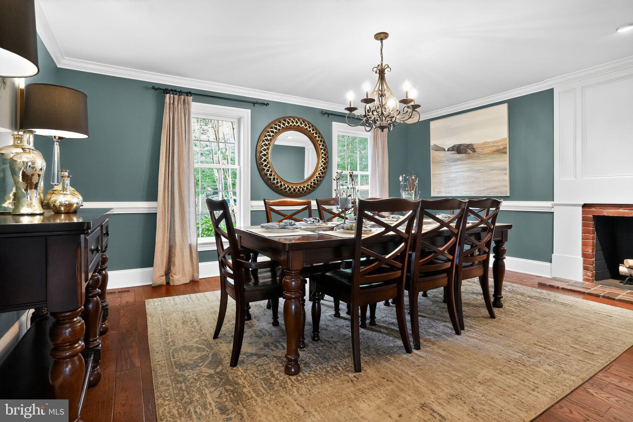 RADNOR HUNT - Residential