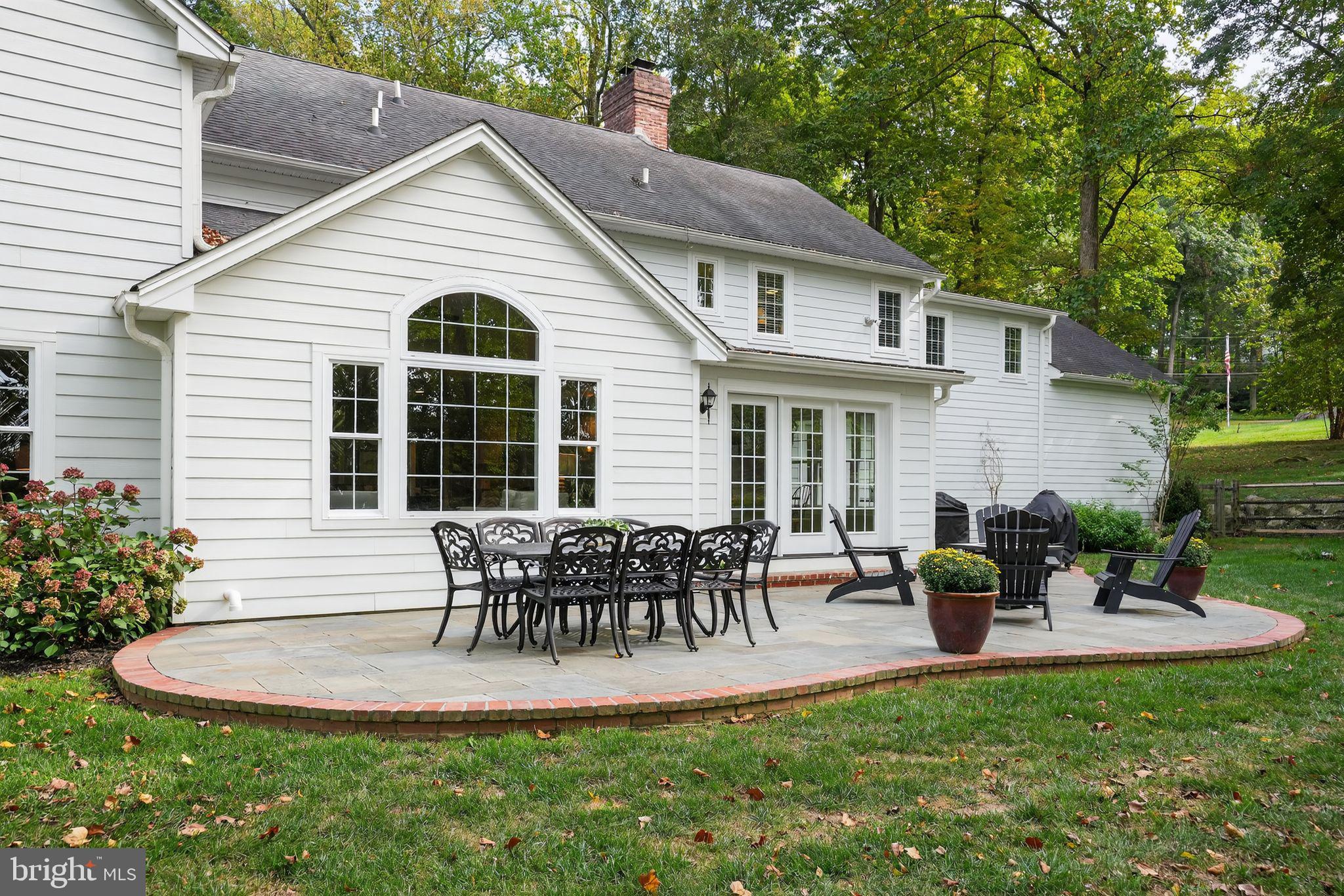 RADNOR HUNT - Residential