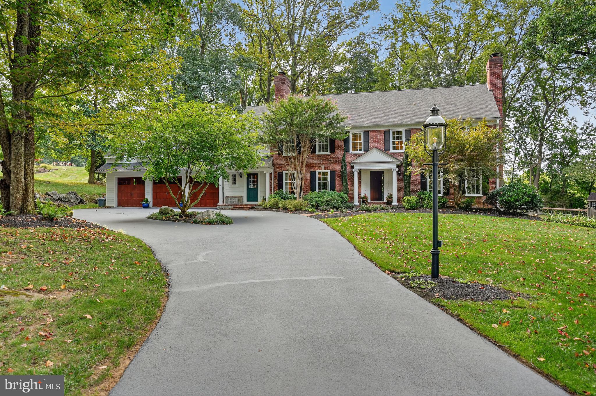 RADNOR HUNT - Residential