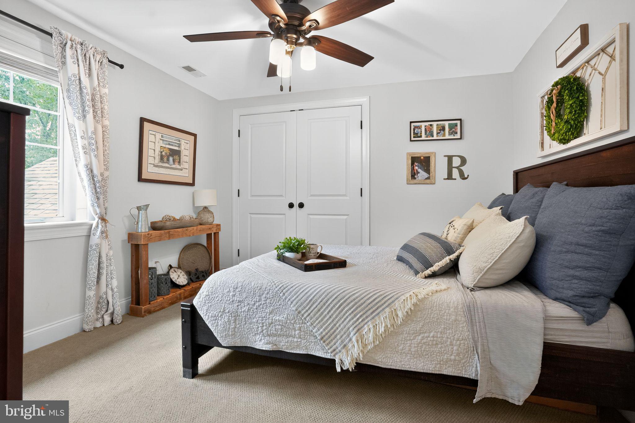 RADNOR HUNT - Residential